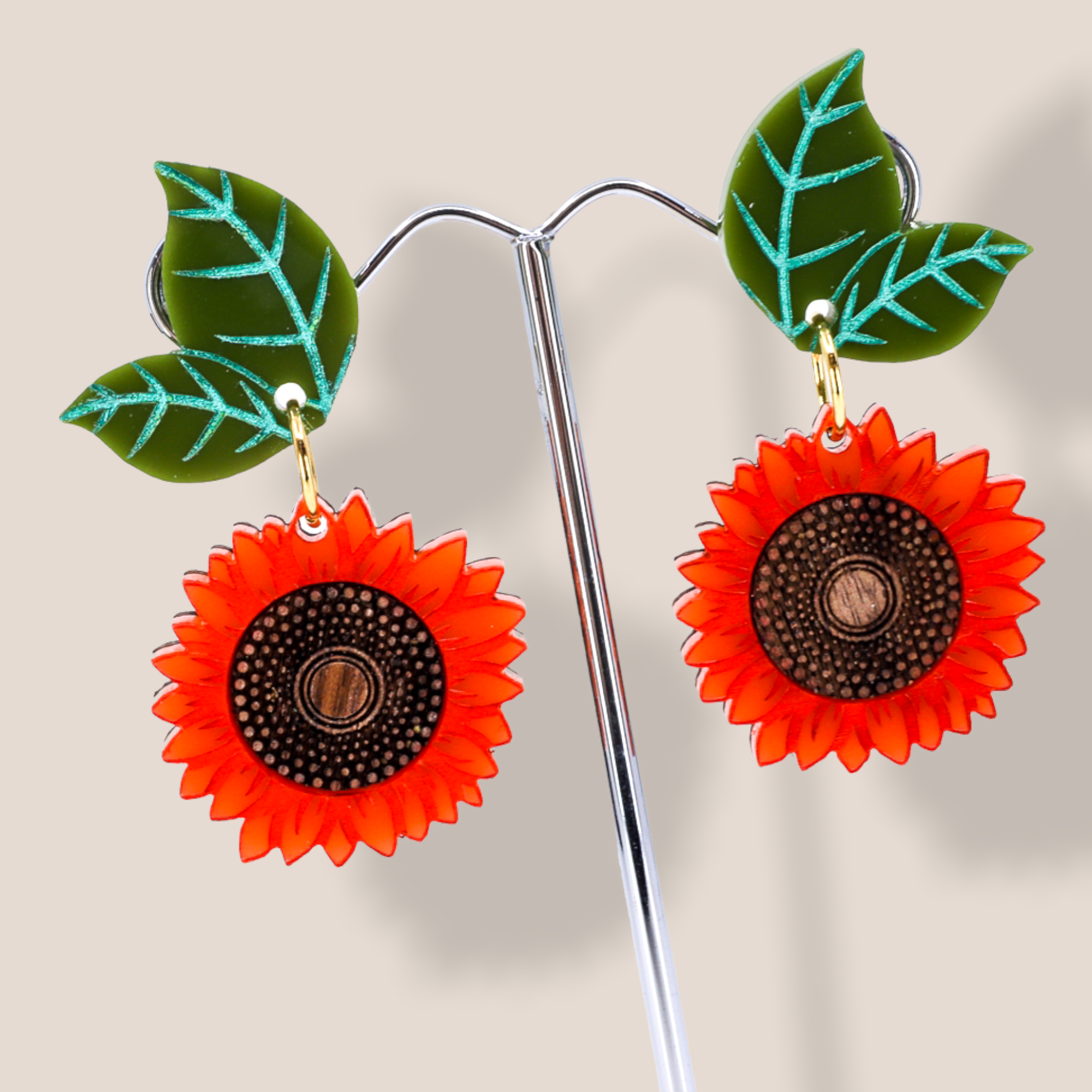 Danilova Jewellery, Peppy Chapette Plastic Resin Brooch15.PNG