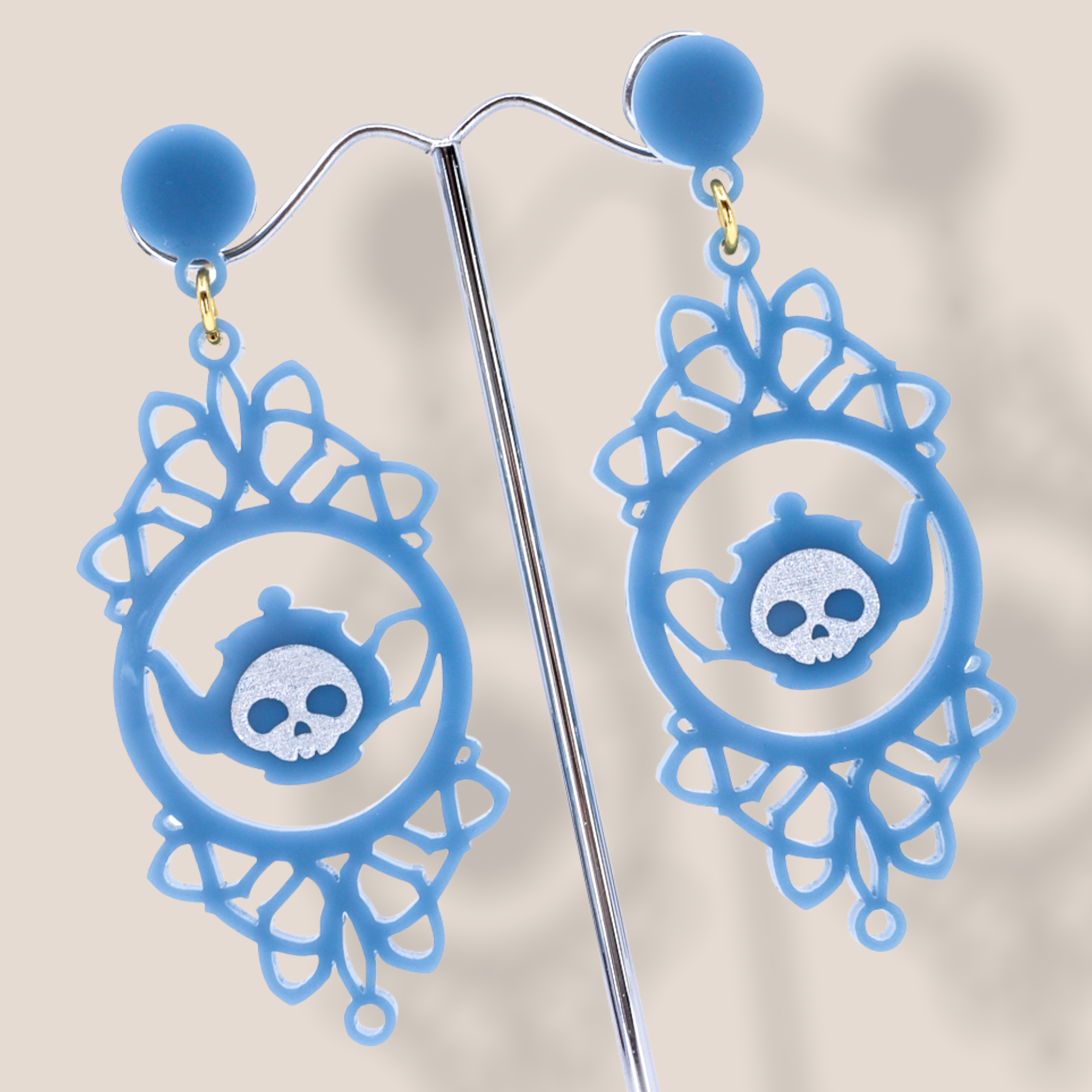 Danilova Jewellery, Fractured Lace, Acrylic Plastic Brooch2.PNG