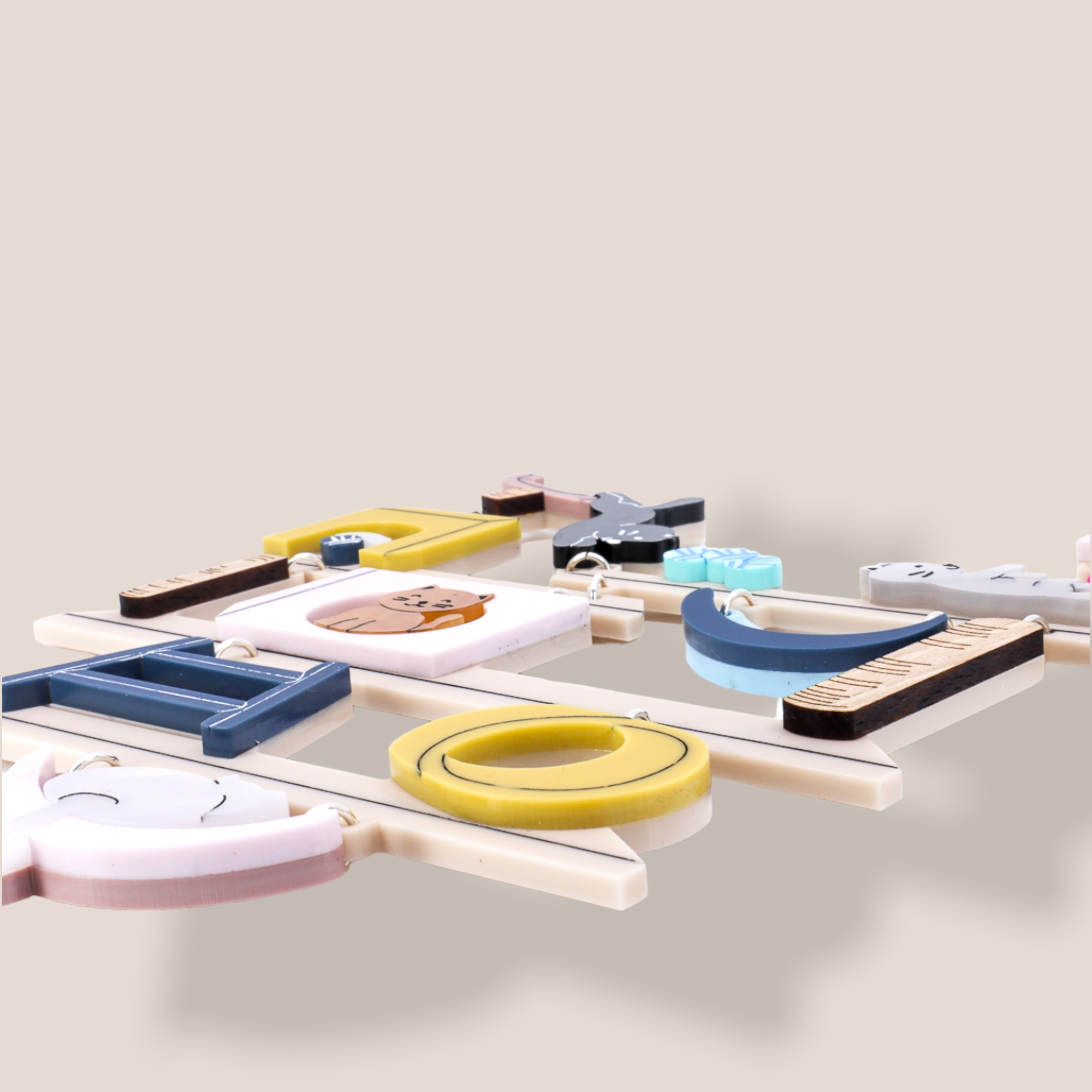 Danilova Jewellery, La Vidriola, Acrylic Plastic Brooches and Necklaces295.PNG