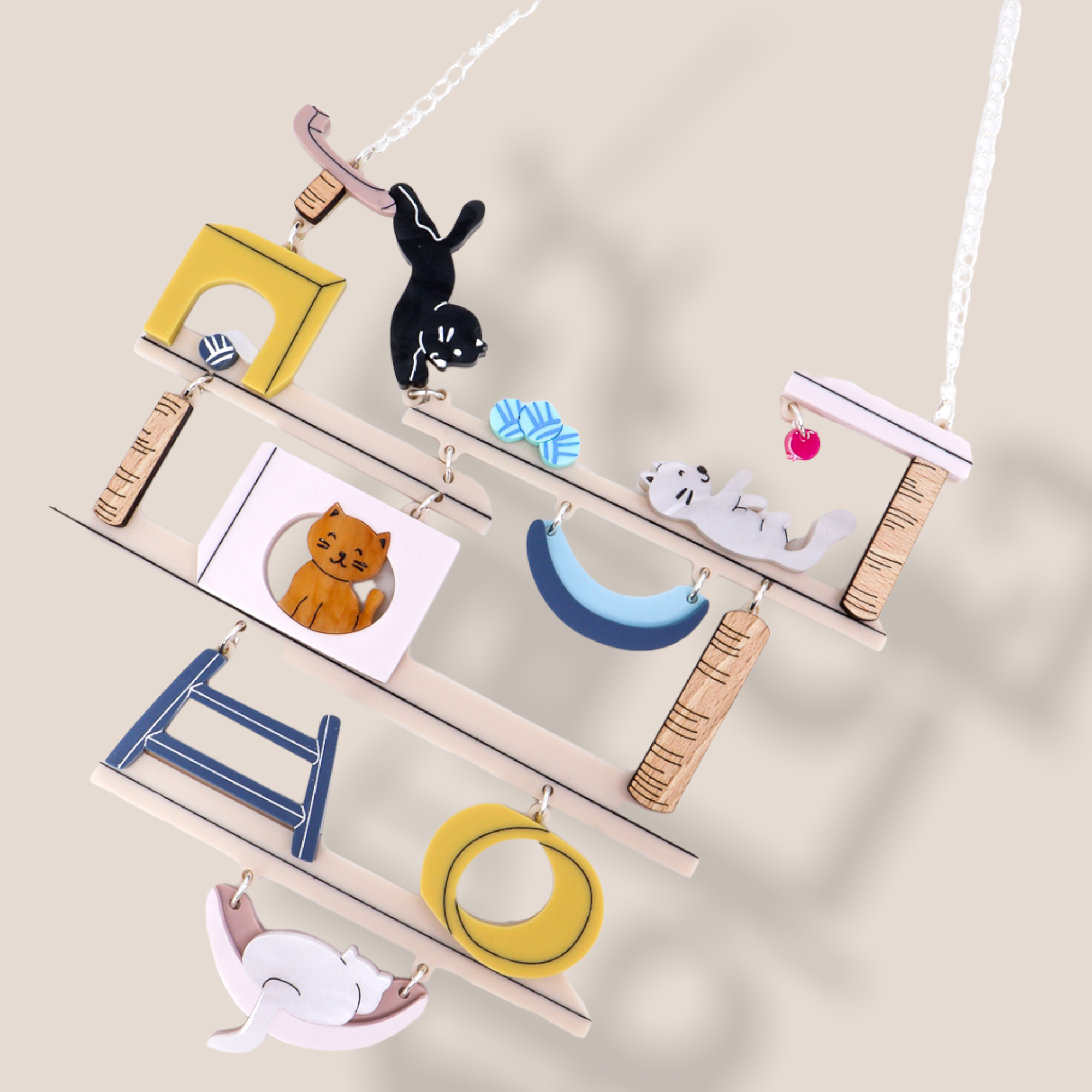 Danilova Jewellery, La Vidriola, Acrylic Plastic Brooches and Necklaces293.PNG
