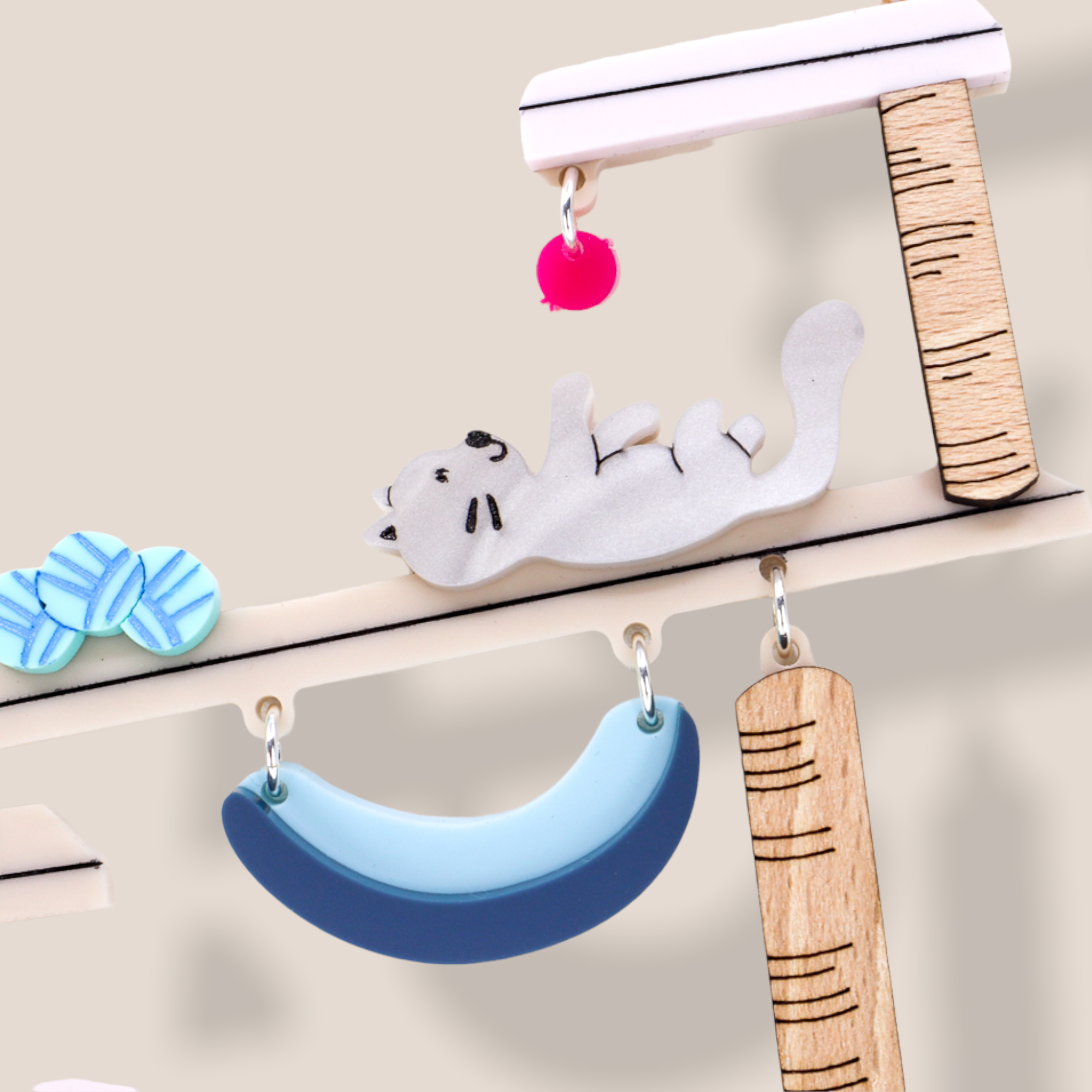 Danilova Jewellery, La Vidriola, Acrylic Plastic Brooches and Necklaces288.PNG