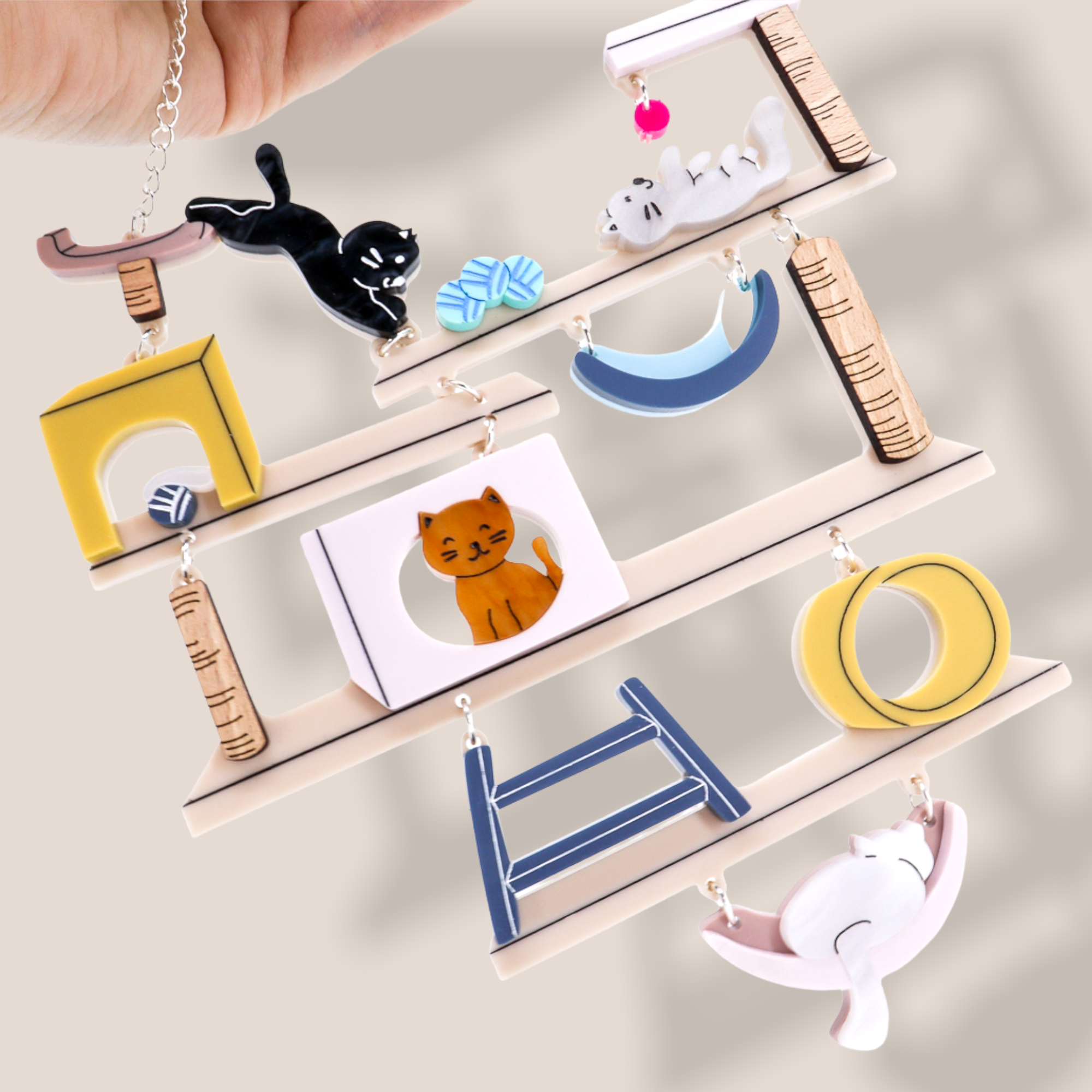 Danilova Jewellery, La Vidriola, Acrylic Plastic Brooches and Necklaces299.PNG