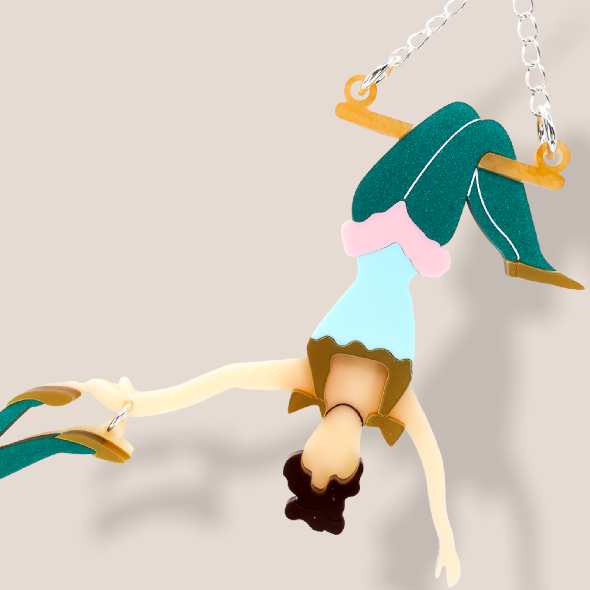 Danilova Jewellery, La Vidriola, Acrylic Plastic Brooches and Necklaces302.PNG