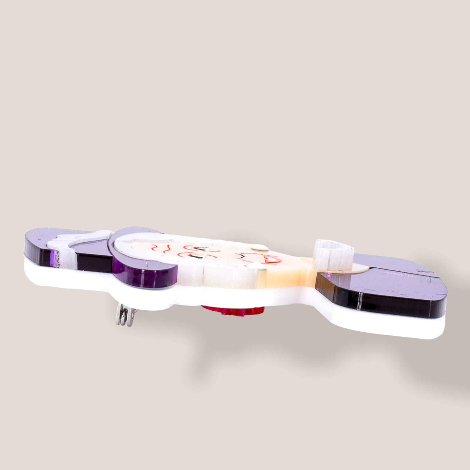Danilova Jewellery, La Vidriola, Acrylic Plastic Brooches and Necklaces61.PNG