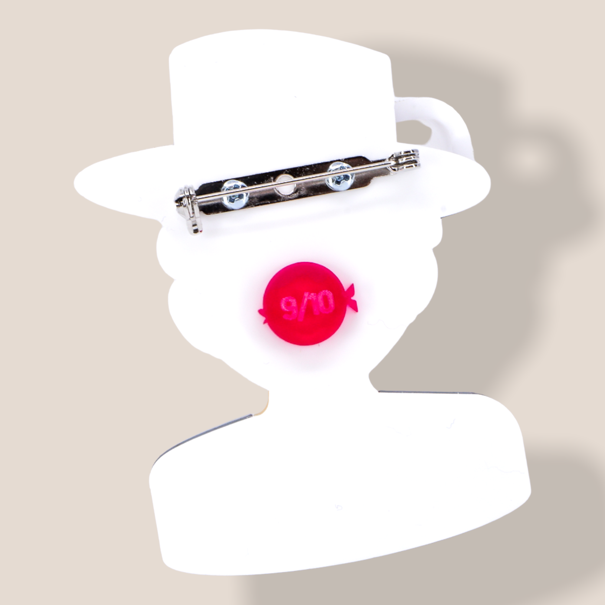 Danilova Jewellery, La Vidriola, Acrylic Plastic Brooches and Necklaces57.PNG