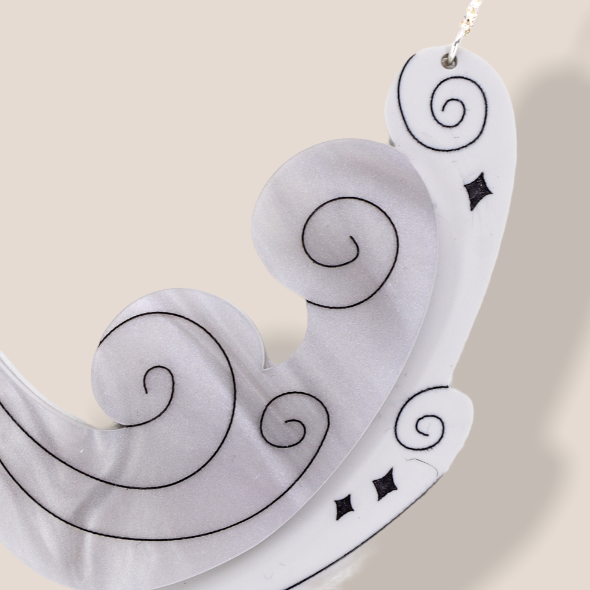 Danilova Jewellery, La Vidriola, Acrylic Plastic Brooches and Necklaces173.PNG