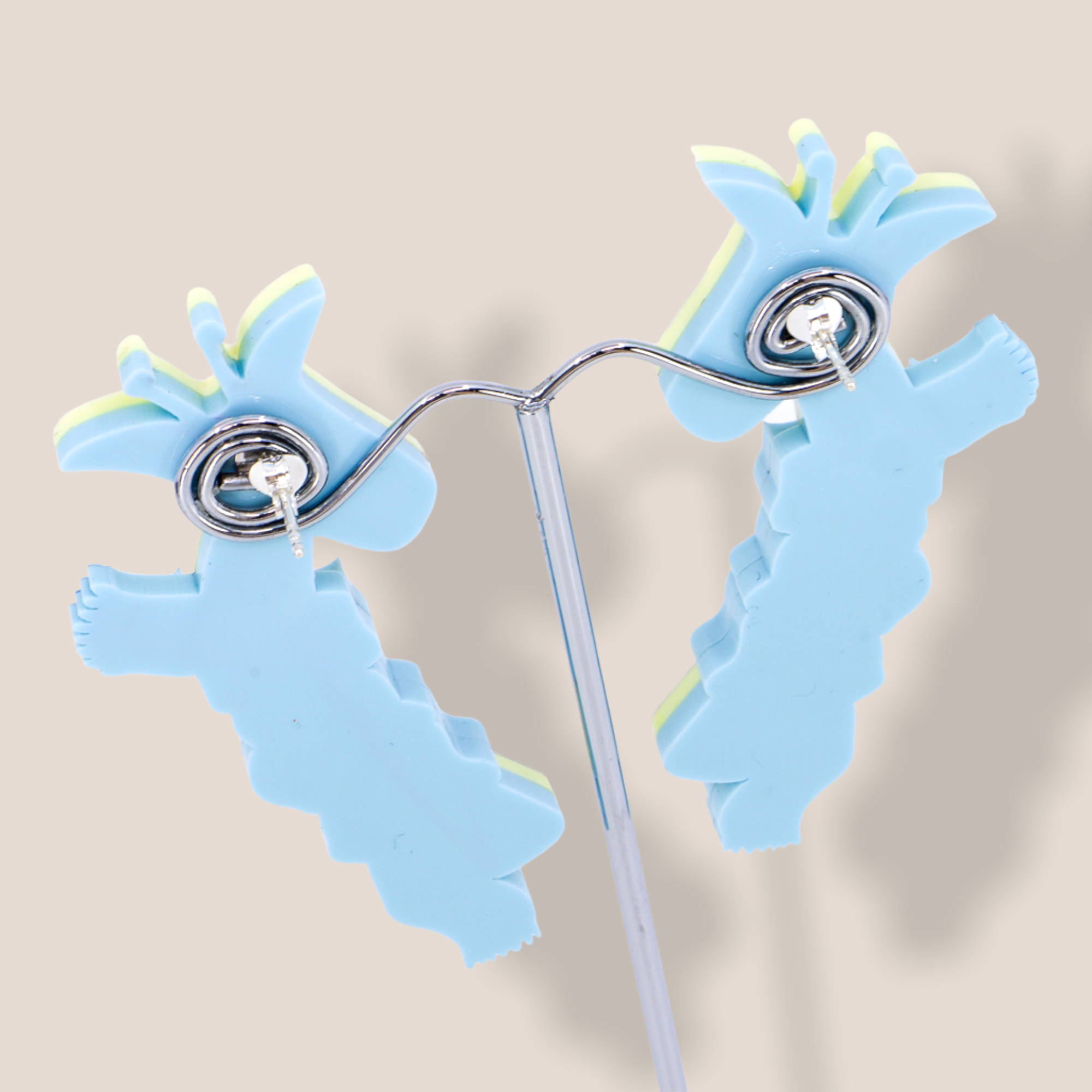 Danilova Jewellery, La Vidriola, Acrylic Plastic Brooches and Necklaces344.PNG