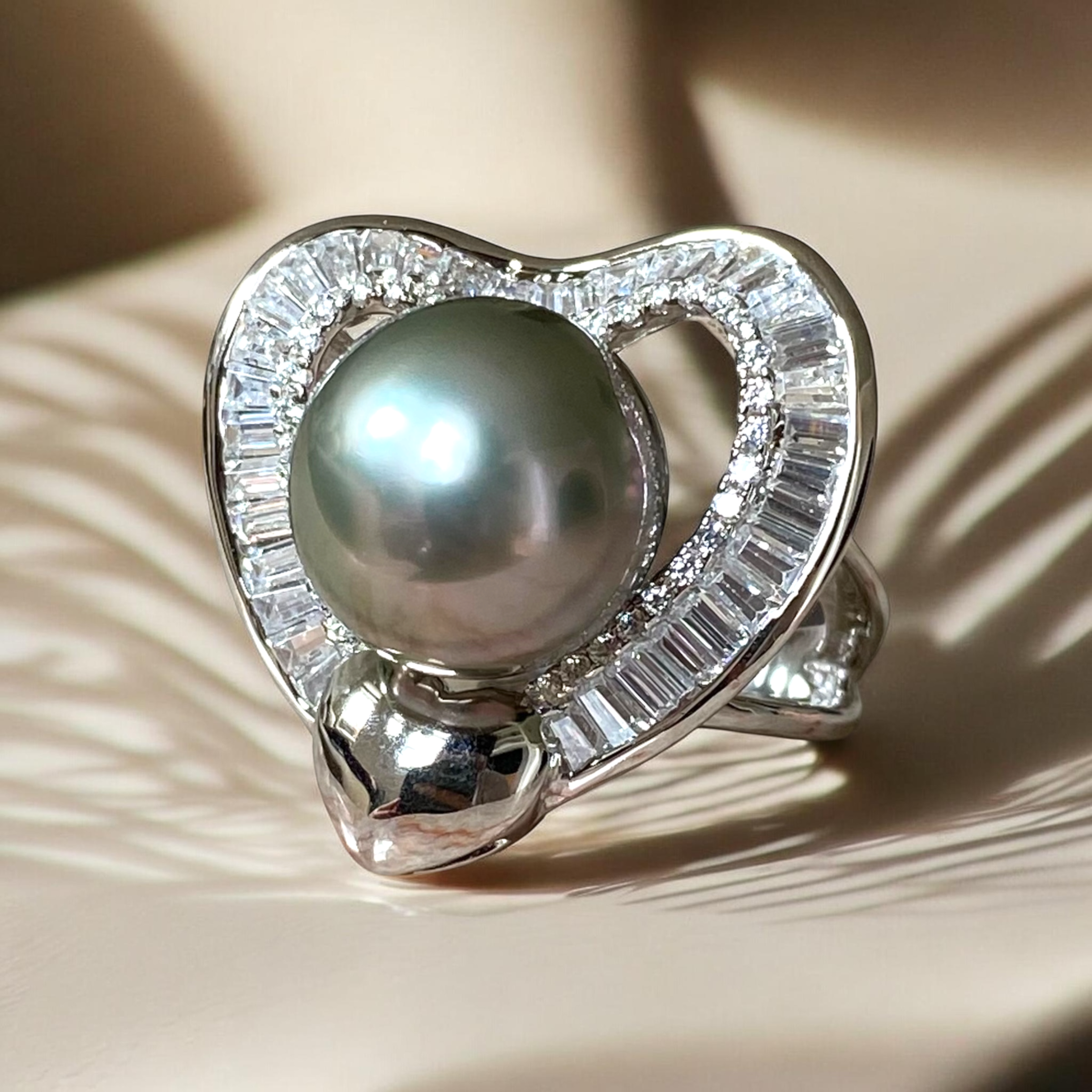 Tahitian, Grey Pearl Ring in Silver Heart Halo Setting2.PNG