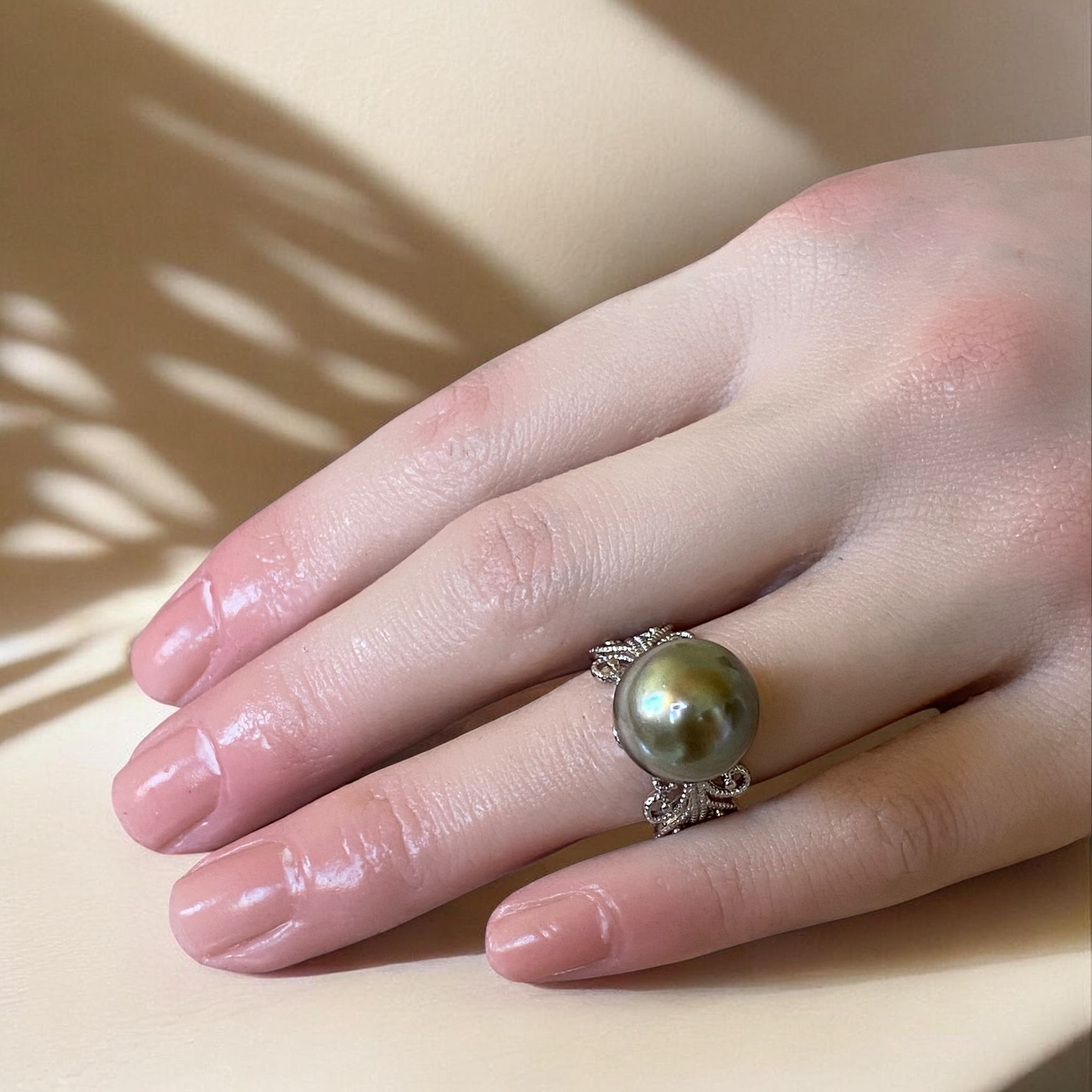 Extra Large, Tahitian, Peacock Pearl Ring in Silver Filigree Setting8.PNG