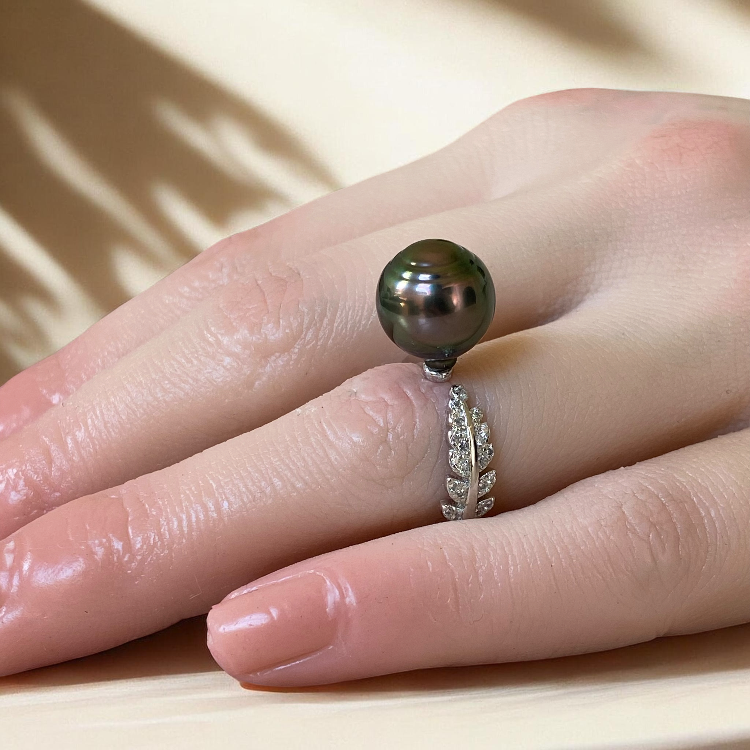 Tahitian, Peacock Pearl Ring in Ornamental Open Gap Silver Setting10.PNG