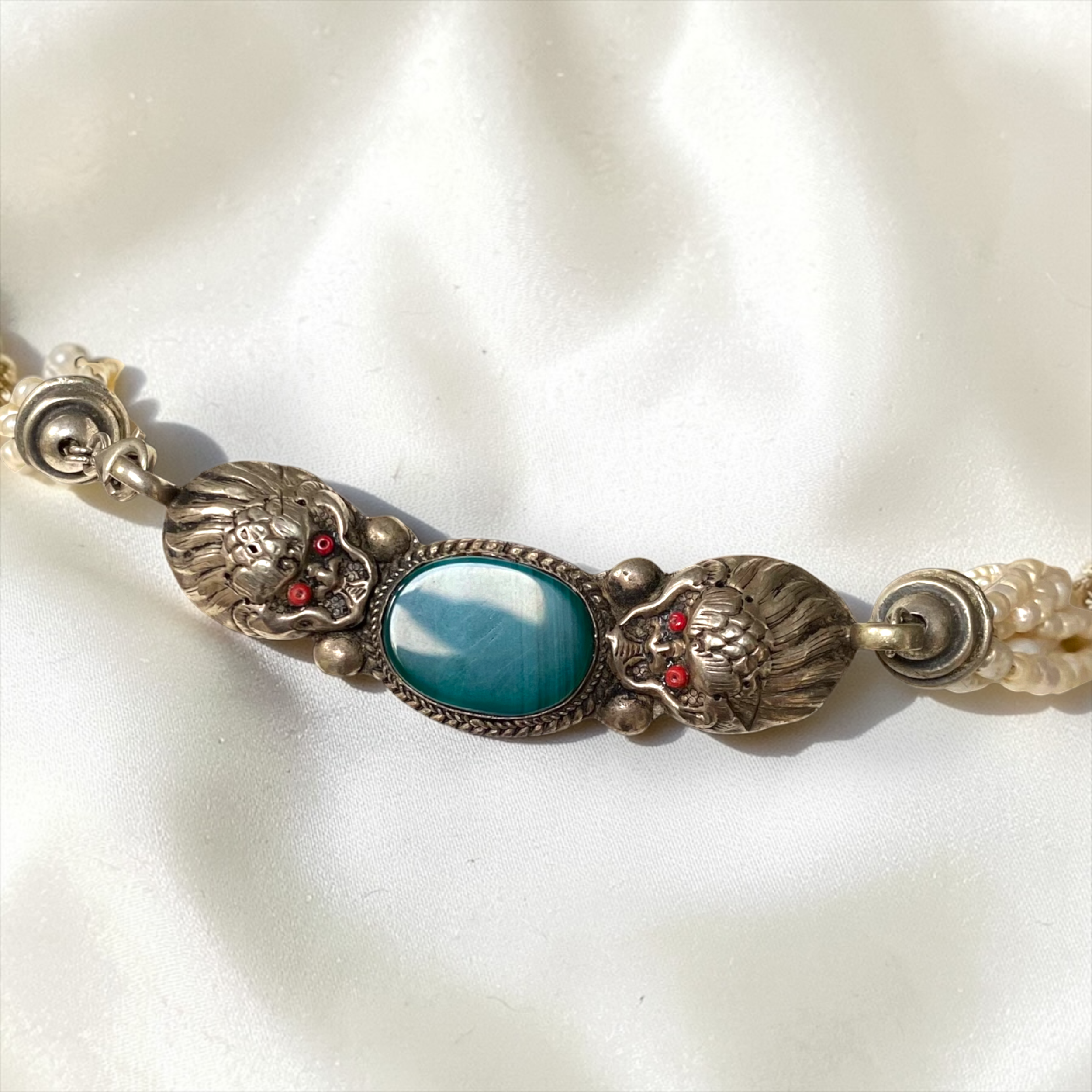 Vintage, 6-Row, Chinese White Pearl & Malachite Clasp, Necklace2.PNG