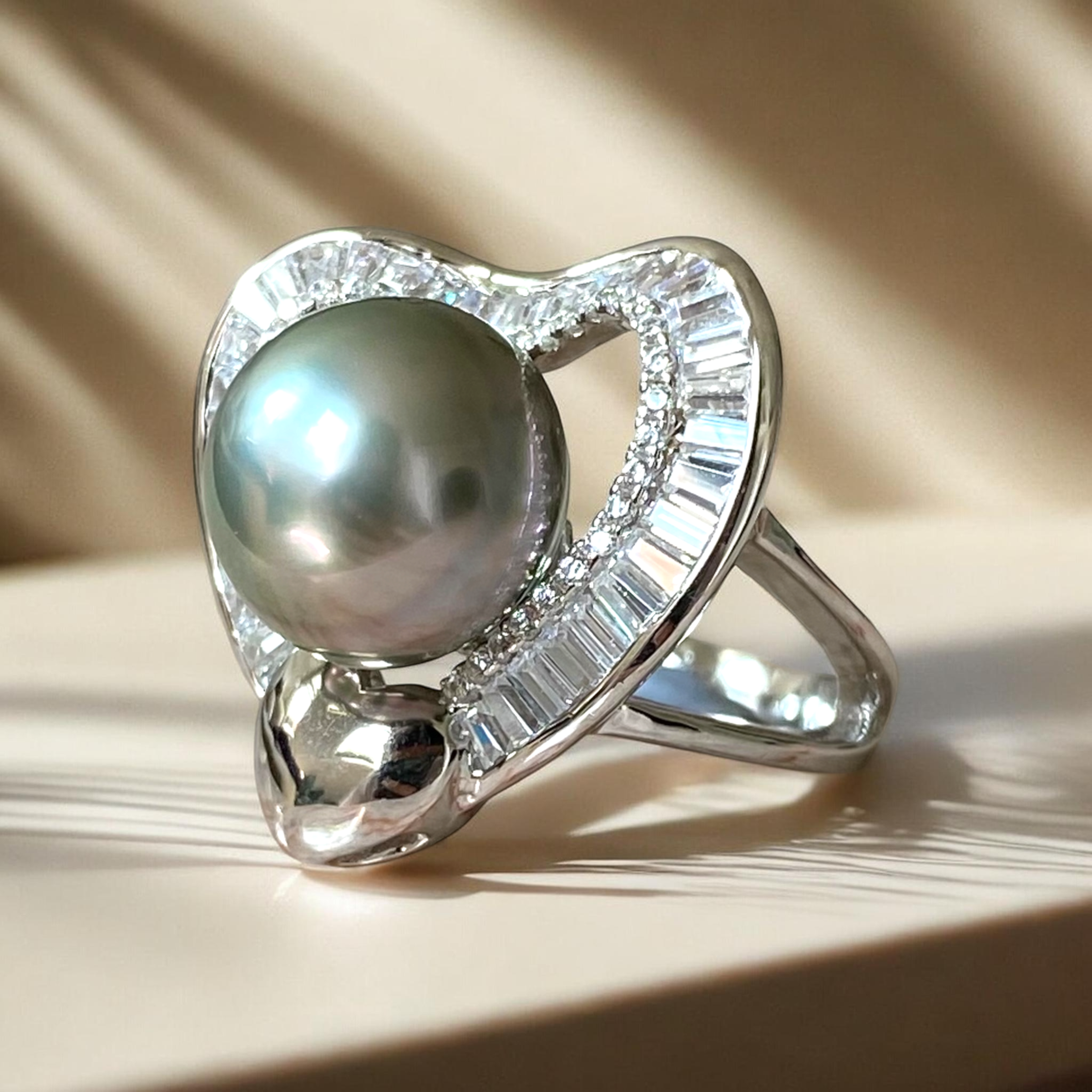 Tahitian, Grey Pearl Ring in Silver Heart Halo Setting3.PNG