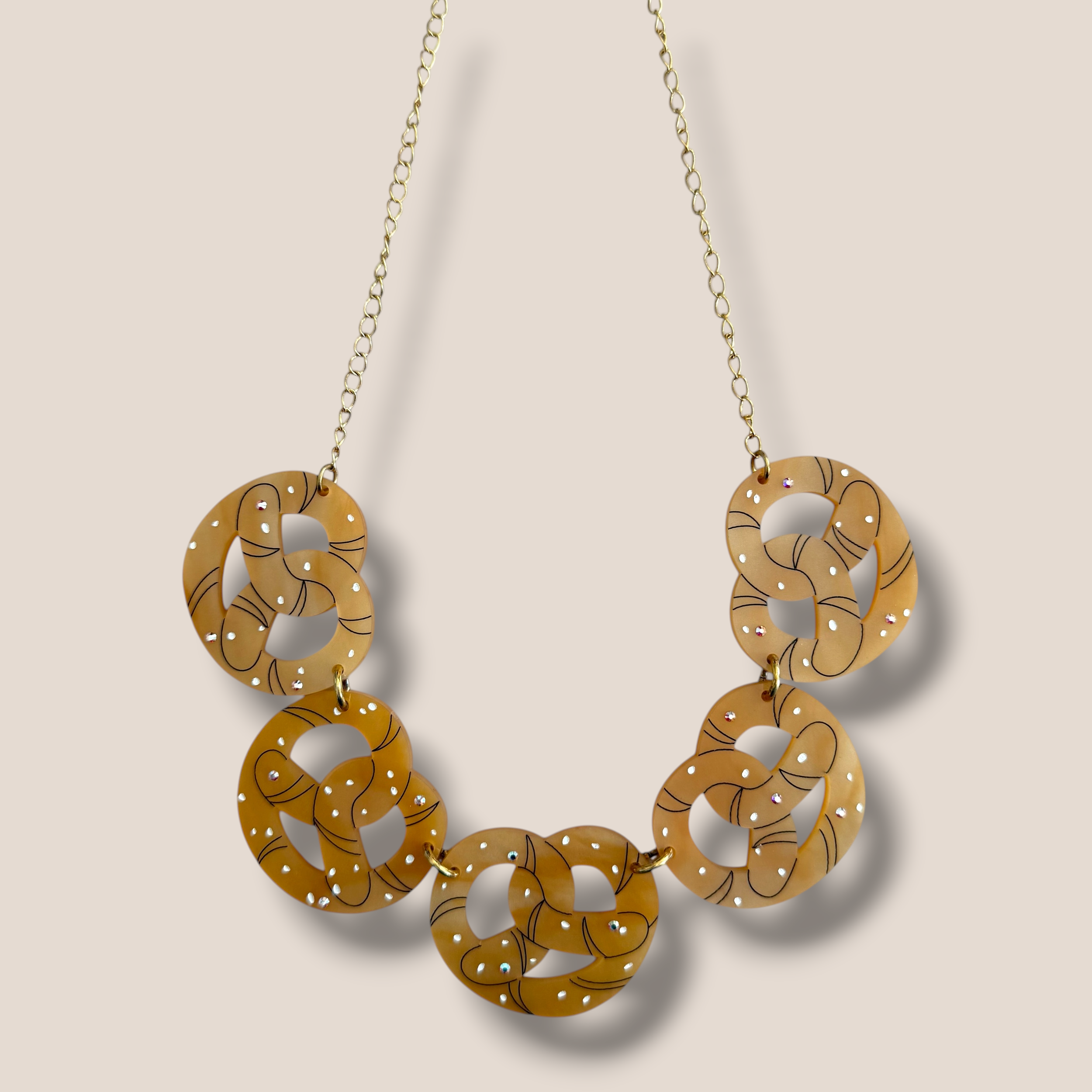 La Vidriola, Pretzel, Acrylic Necklace
