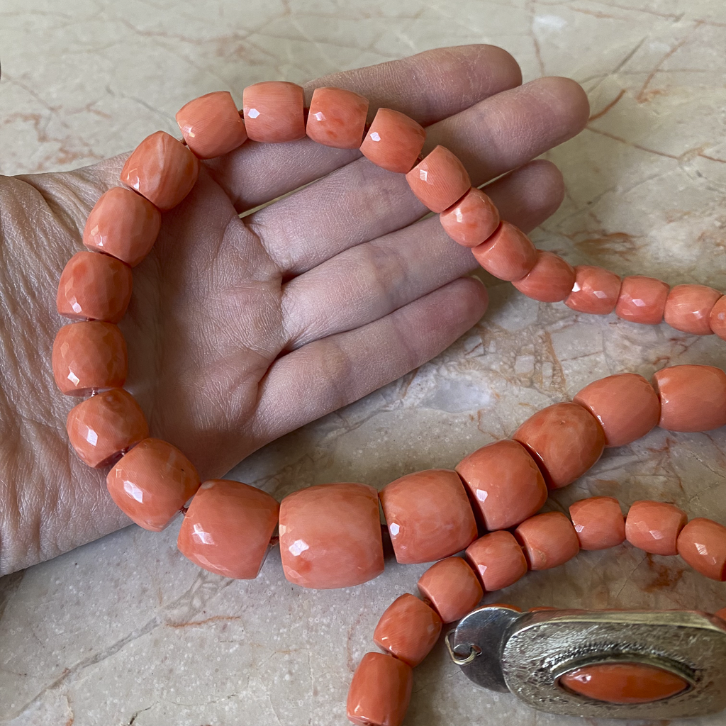 Danilova, Coral Momo Necklaces, High Jewellery-111.png