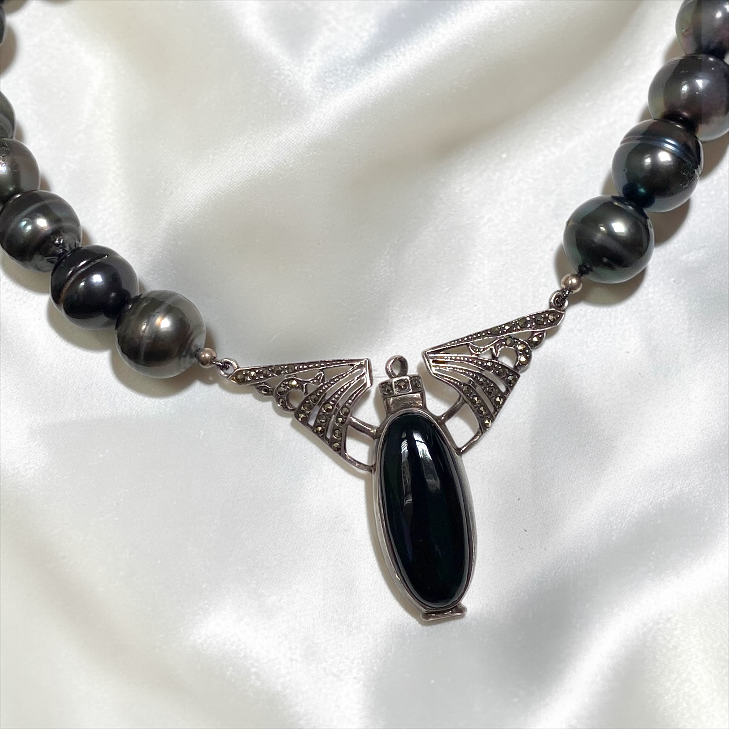 By Danilova, Dark Peacock Pearl & Antique Agate Pendant Necklace2.PNG