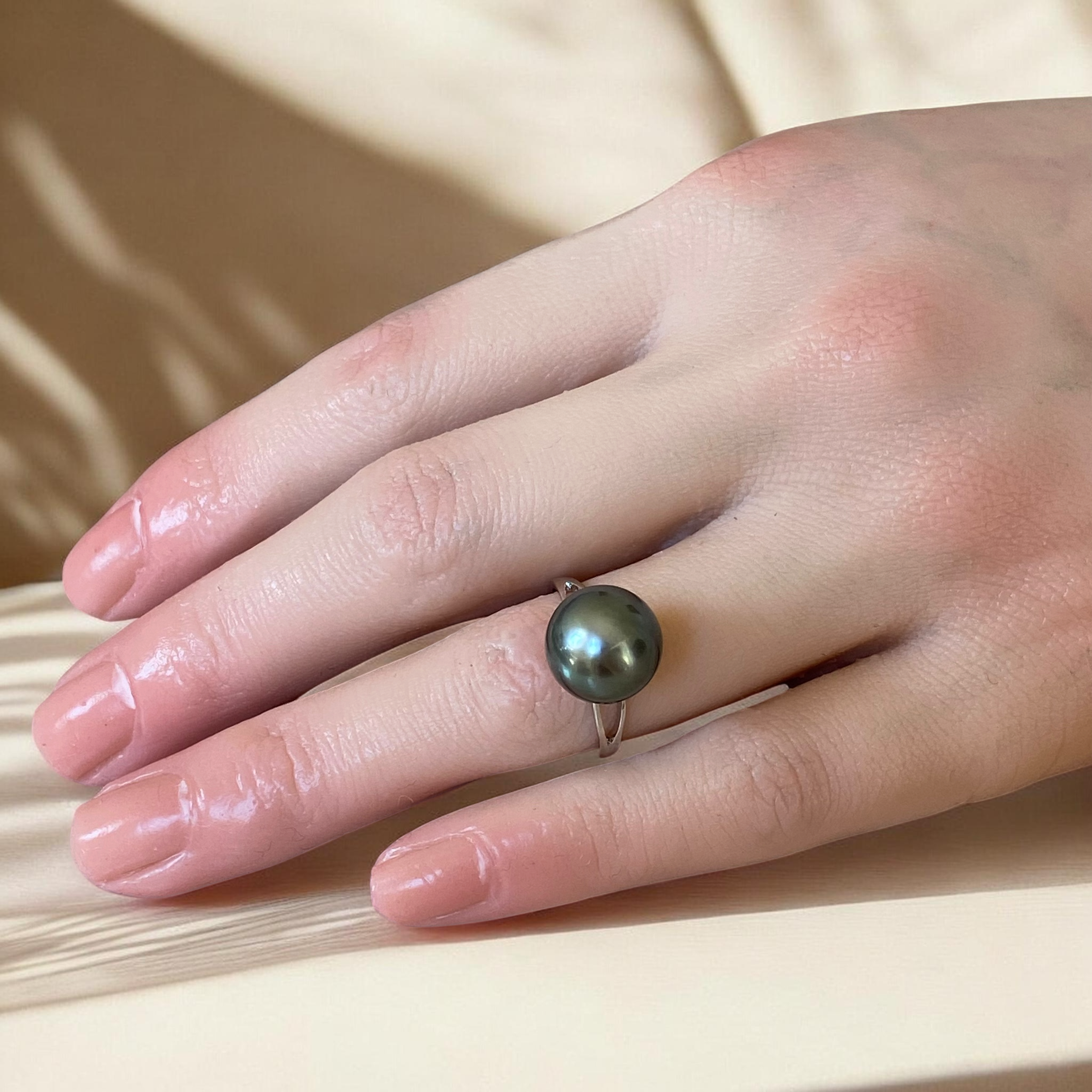 Tahitian, Grey Pearl Ring in Silver Setting14.PNG