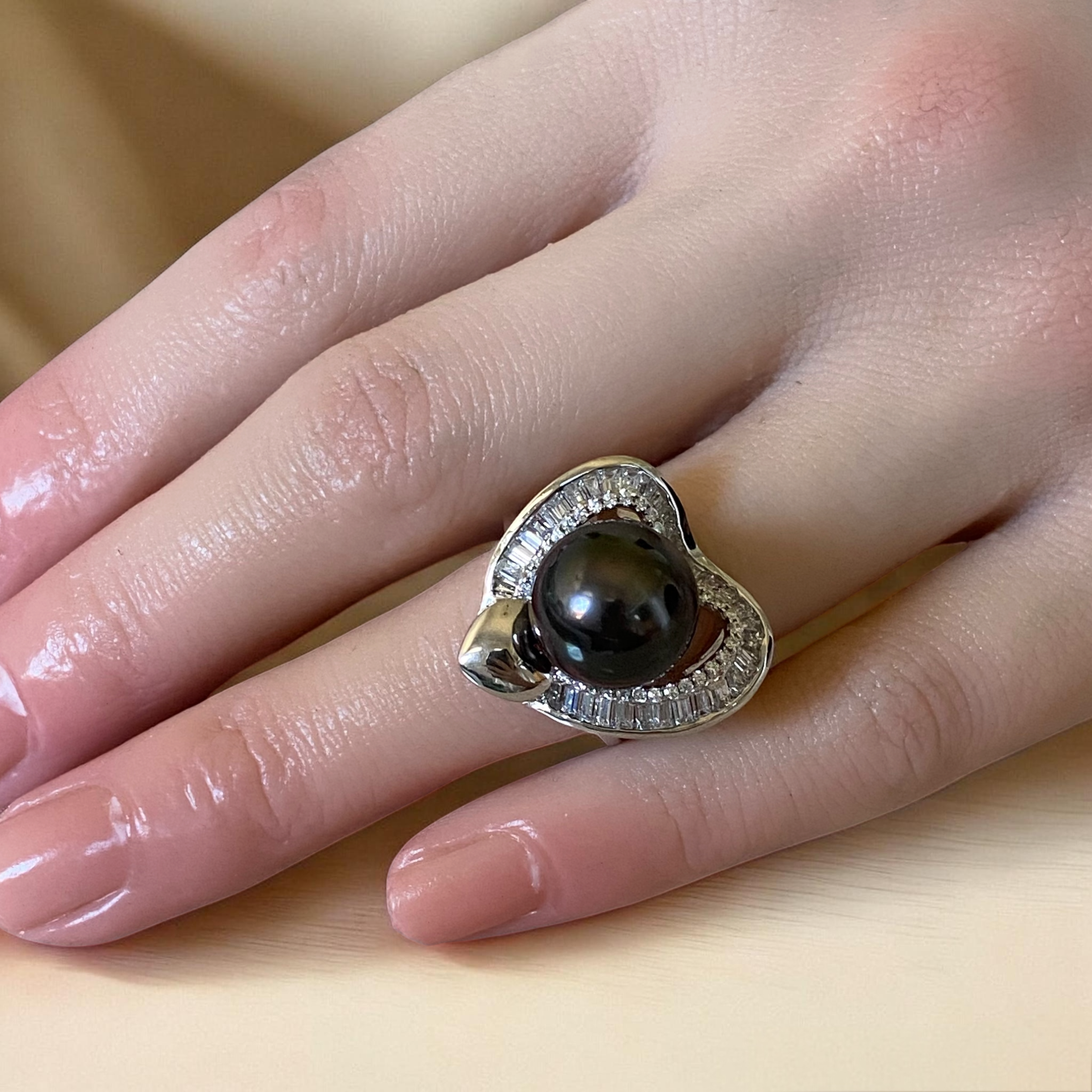 Extra Large, Tahitian, Black Pearl Ring in Silver5.PNG