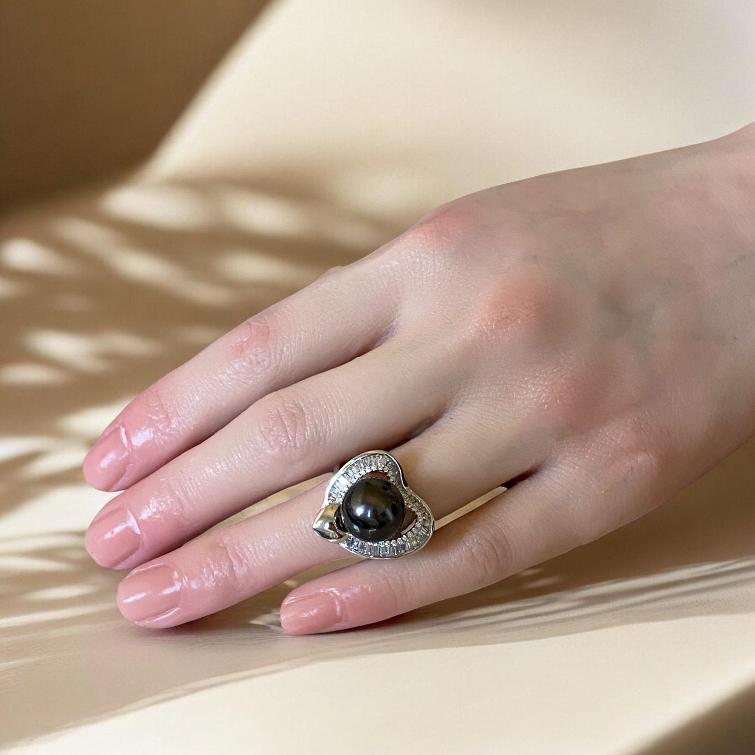 Extra Large, Tahitian, Black Pearl Ring in Silver4.PNG
