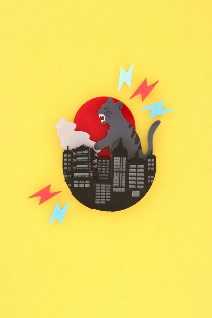 Catzilla-Attack!- Brooch-Take-Away-Asia-Edition-collection-la-vidriola-detail_800x.jpg