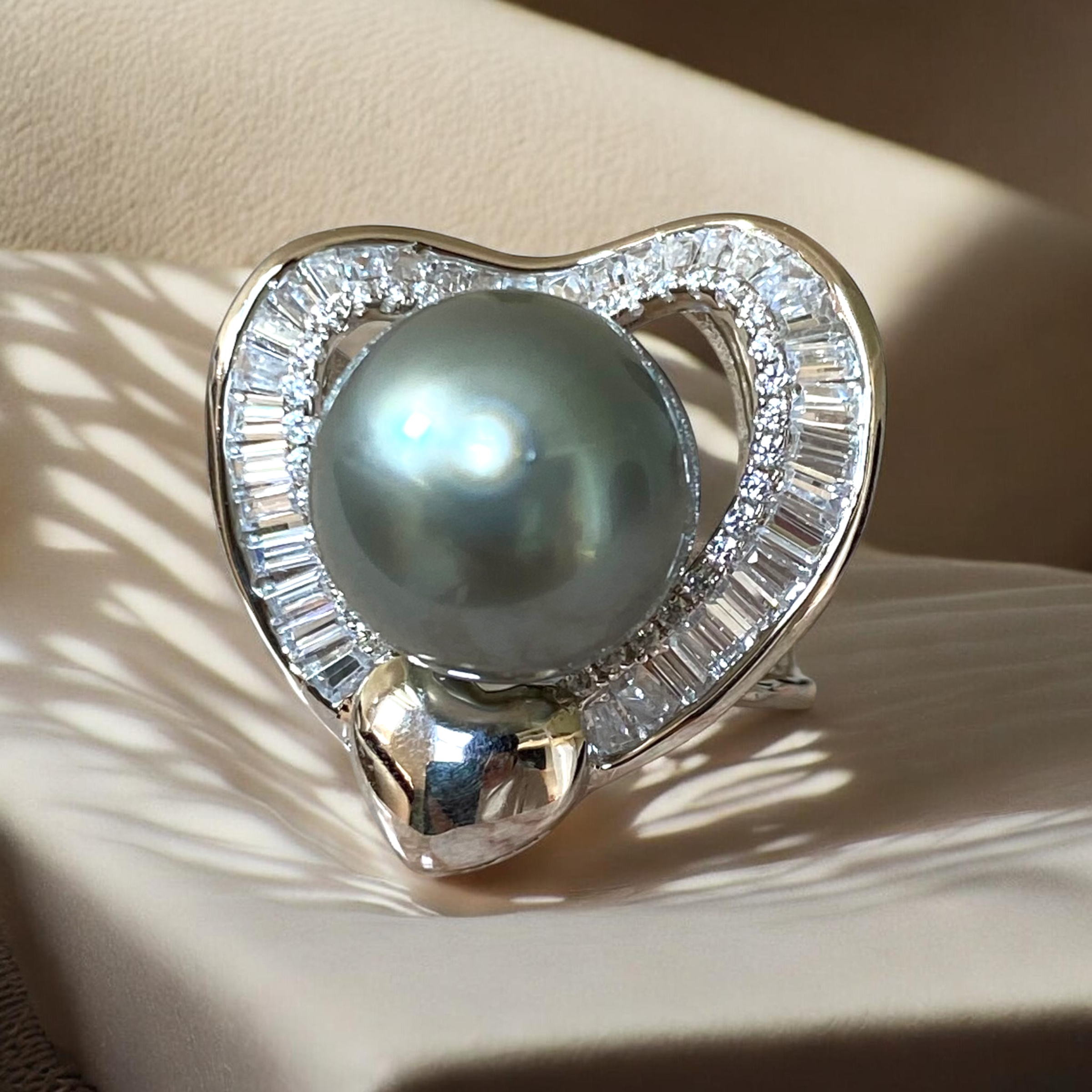 Tahitian, Blue Grey Pearl Ring in Silver Heart Halo Setting1.PNG