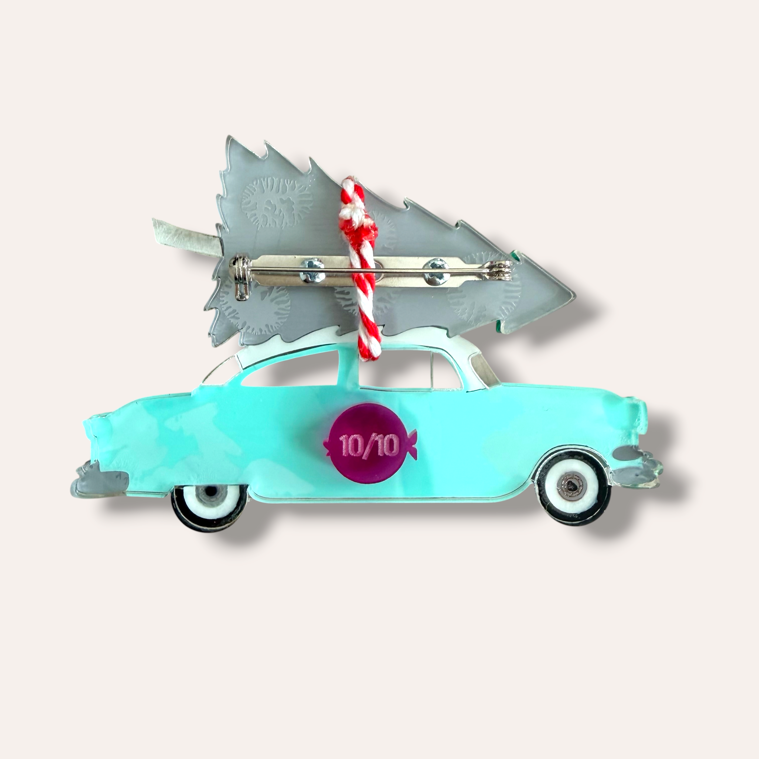 Danilova%2C+La+Vidriola%2C+Christmas+Tree+On+My+50s+Car%2C+Acrylic+Brooch%3APin1.png