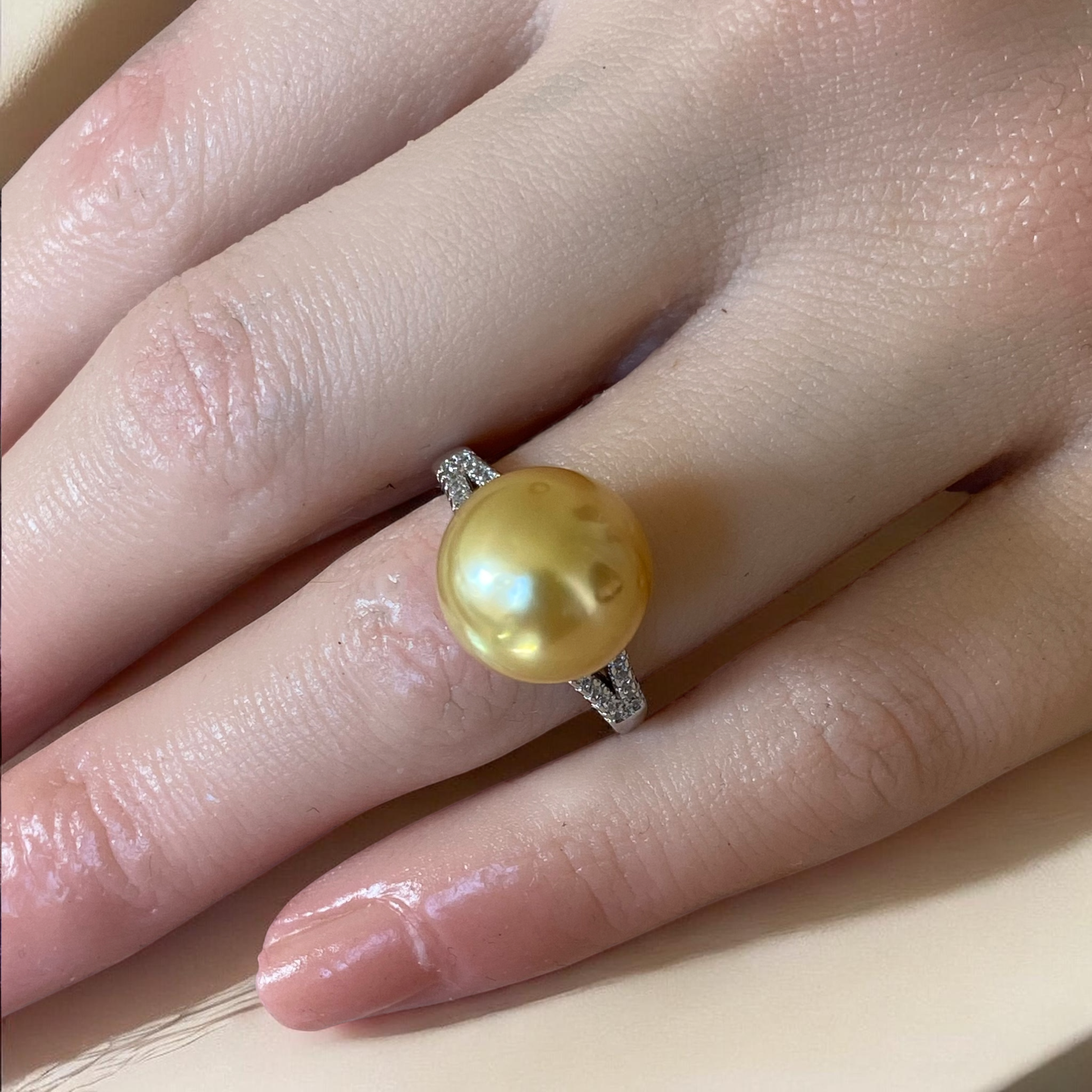 South Sea, Gold Pearl Ring in Split Shank Silver Setting9.PNG