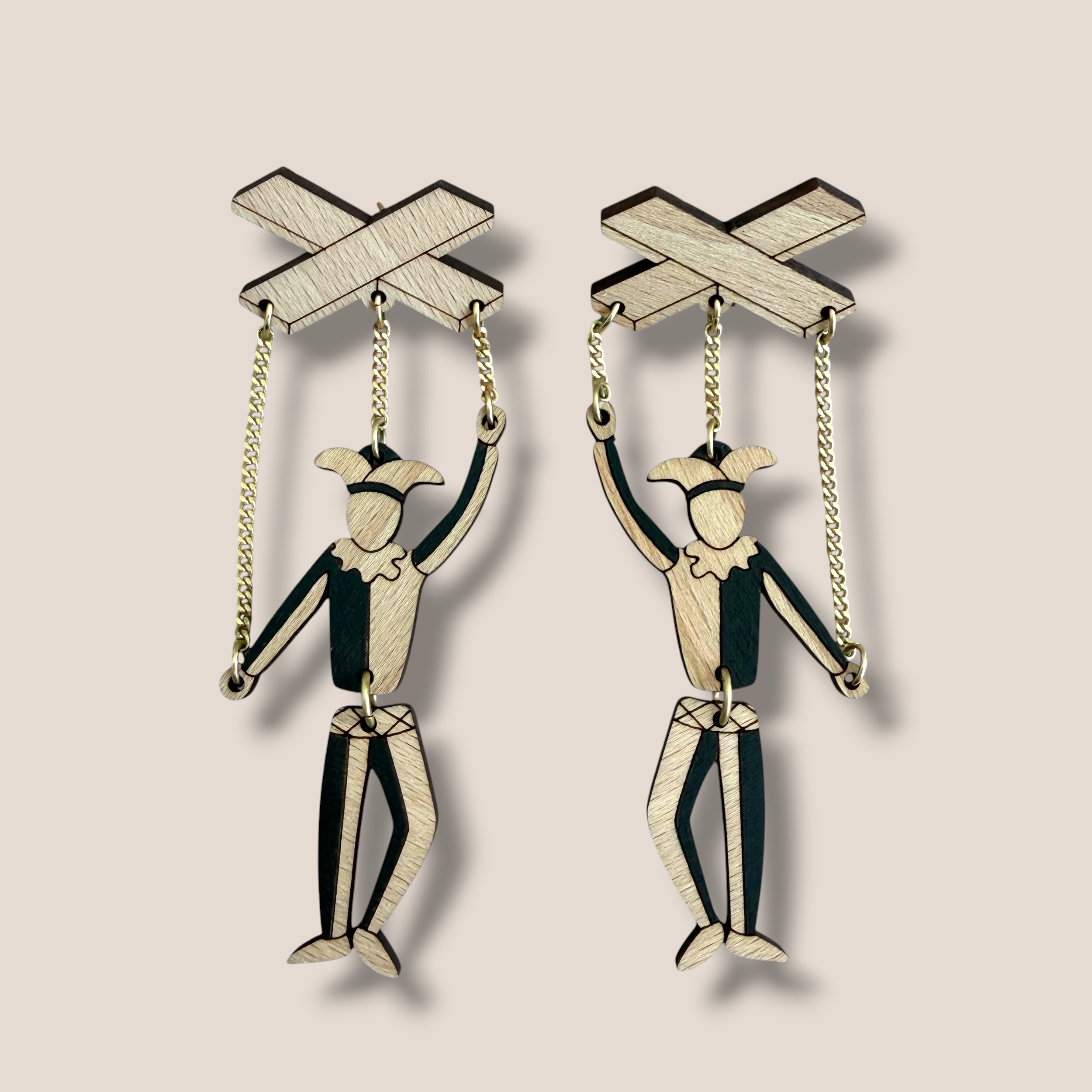 La Vidriola, Puppet Master, Wooden Earrings