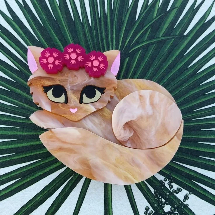 Danilova Jewellery, Peppy Chapette, Flower Queen Kitten (2020) Acrylic Brooch1.jpg