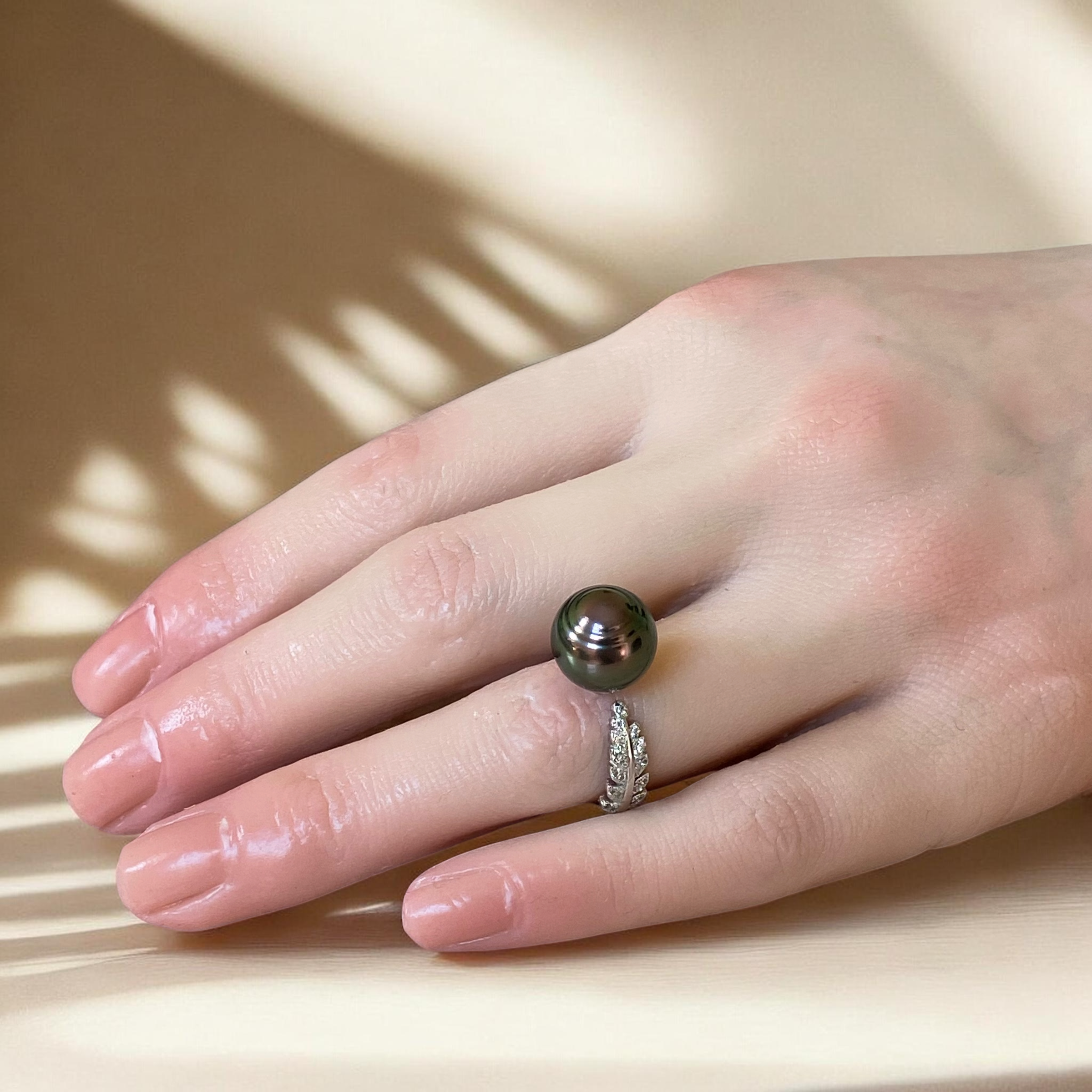 Tahitian, Peacock Pearl Ring in Ornamental Open Gap Silver Setting9.PNG