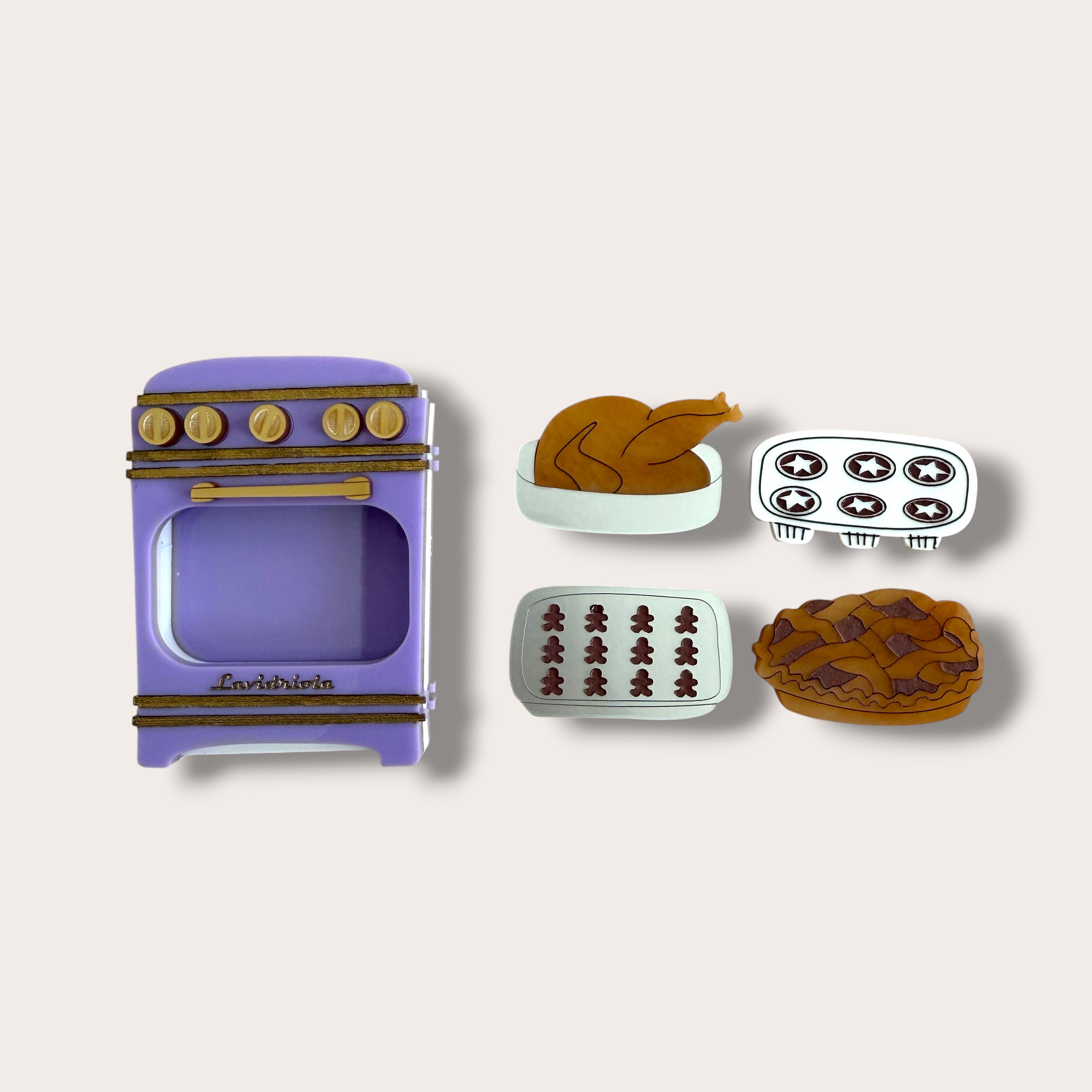 La Vidriola, What's Cooking in the Oven, Interactive Acrylic Brooch, Pastel Purple
