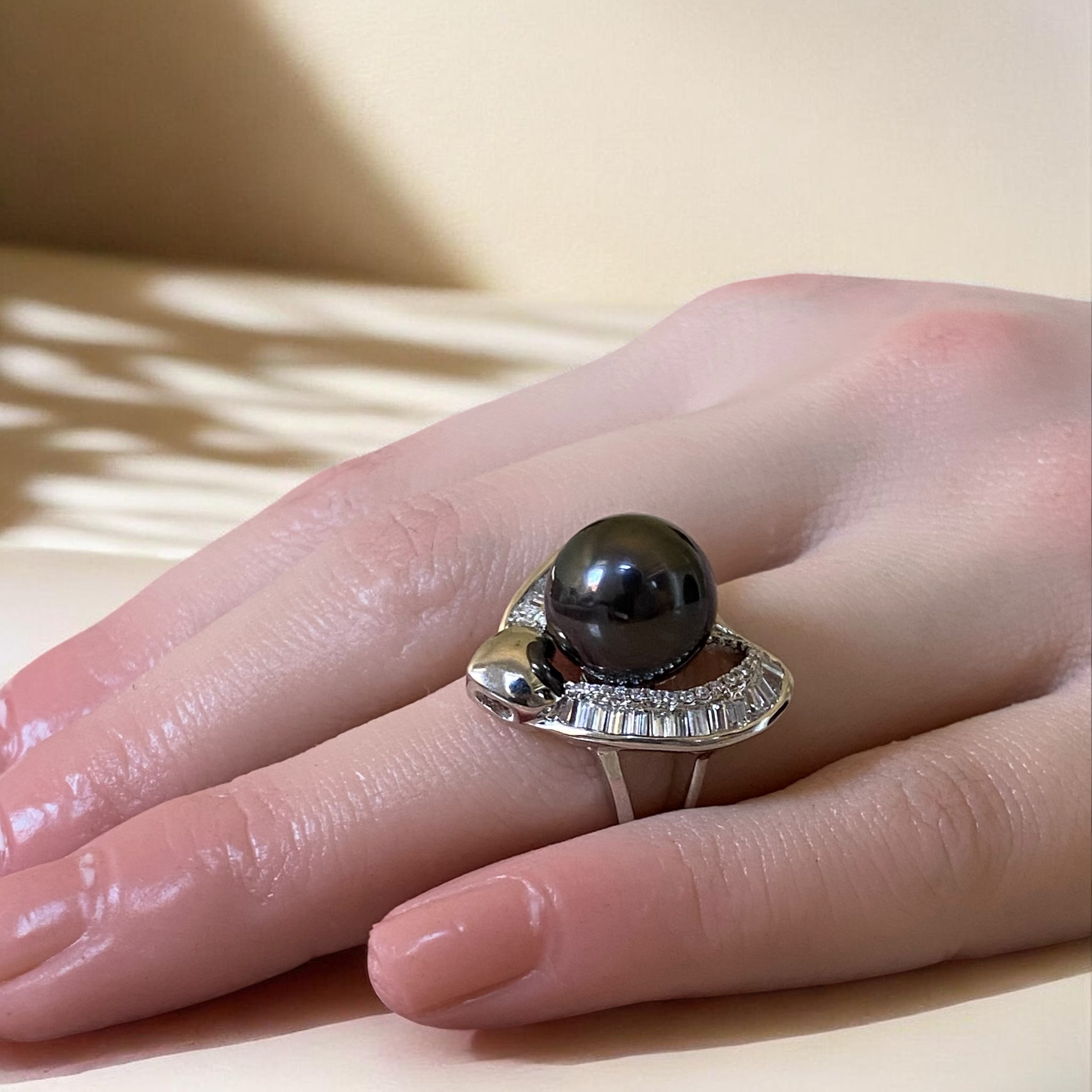 Extra Large, Tahitian, Black Pearl Ring in Silver6.PNG