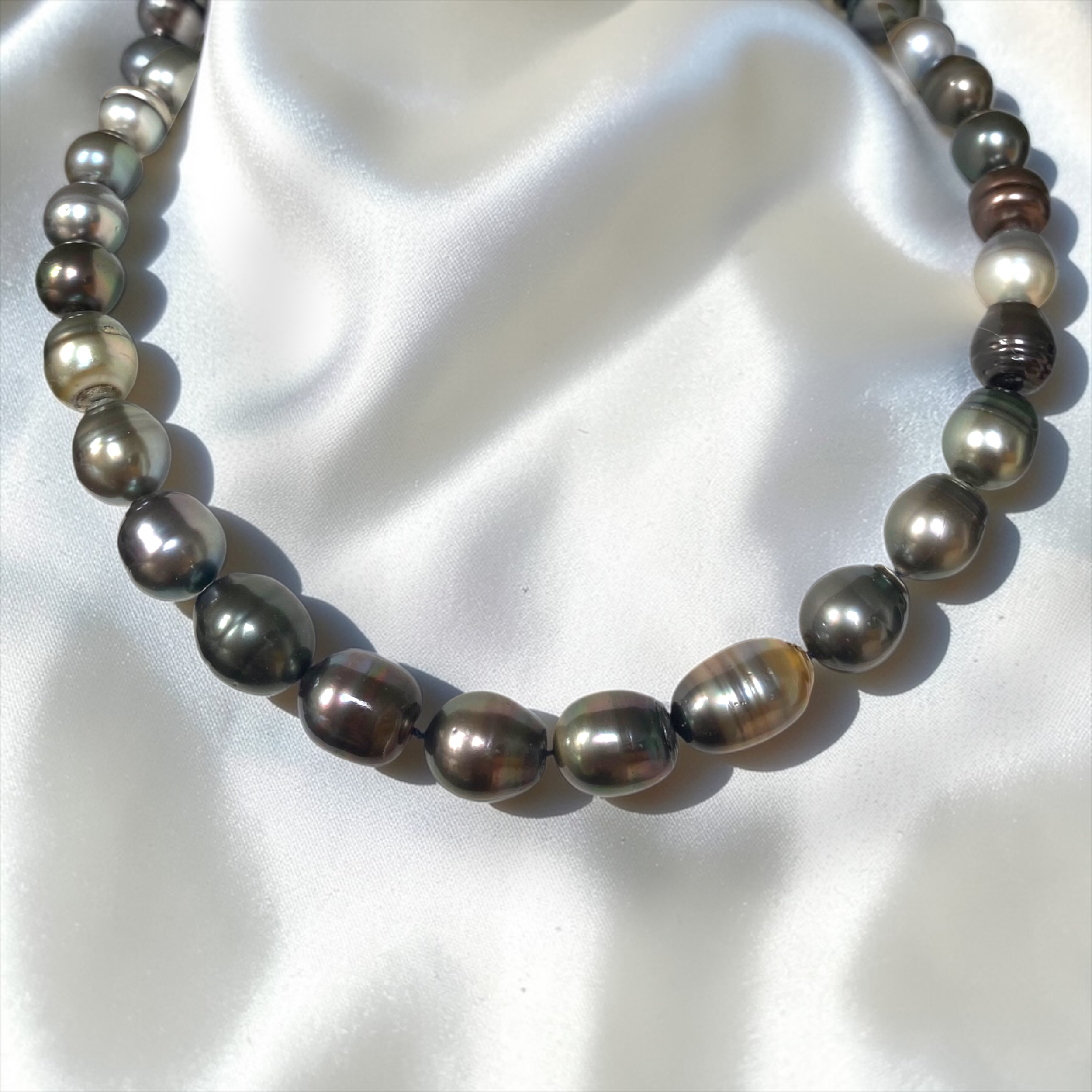 By Danilova, Dark Peacock Pearl and Gemstone Clasp Necklace0.PNG