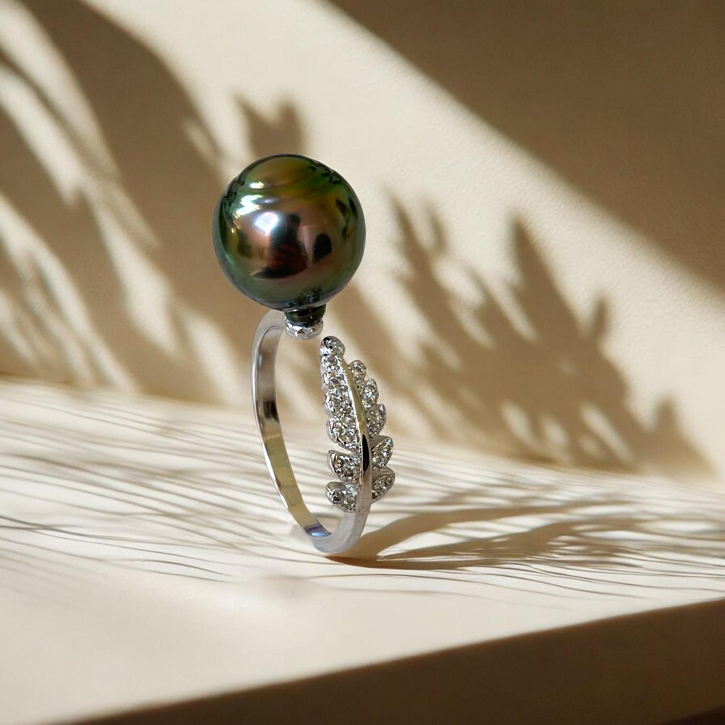Tahitian, Peacock Pearl Ring in Ornamental Open Gap Silver Setting8.PNG
