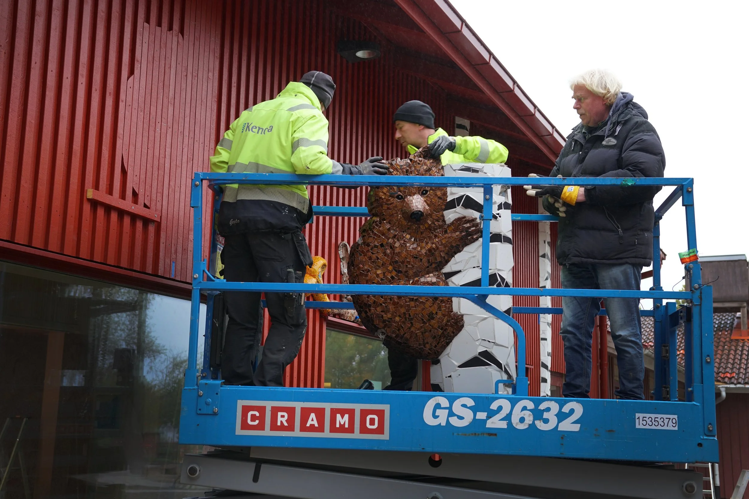 6. björn uppsättning.JPG