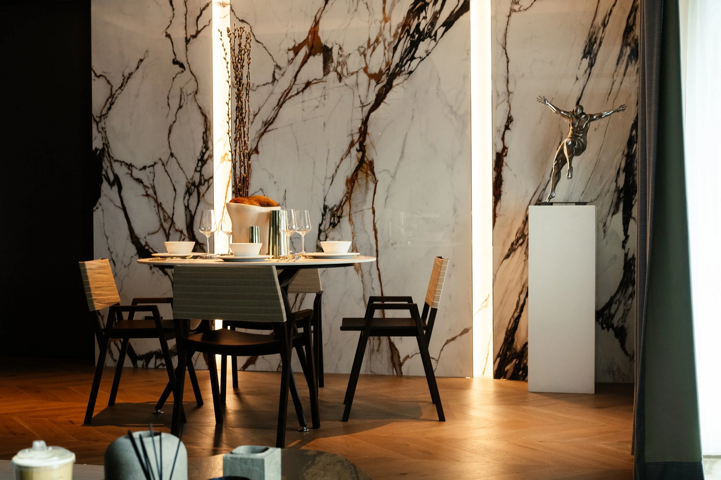 Porcelanosa The Pod Model Unit