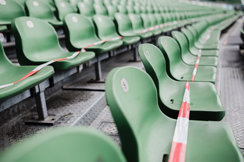  Abgesperrte Sitzplätze im Weserstadion, Foto: Alem Kolbus 