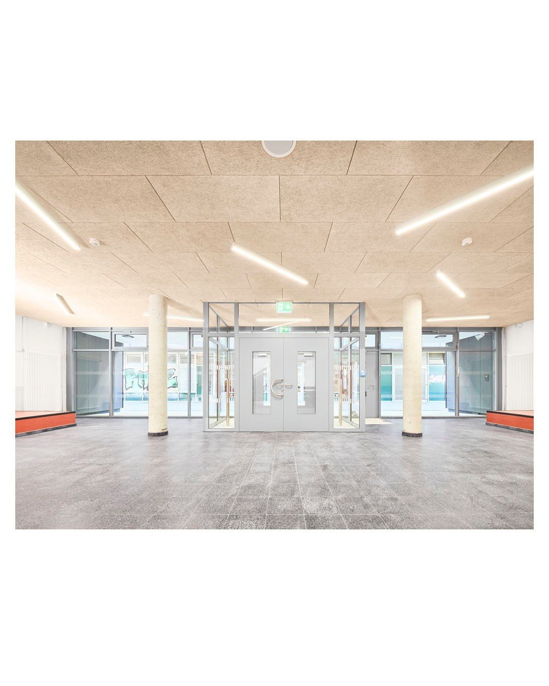 Renovated &amp; extended school building &raquo;Erich K&auml;stner Schule&laquo;, Hamburg, shot for @andreas_schneider_architekten, 2022 / 2023
 
 #architecturephotography #architecture #design #archilovers #igarchitecture #architecturegram #archdail
