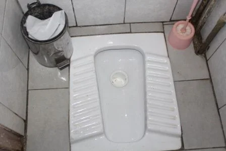 squat toilet.jpeg