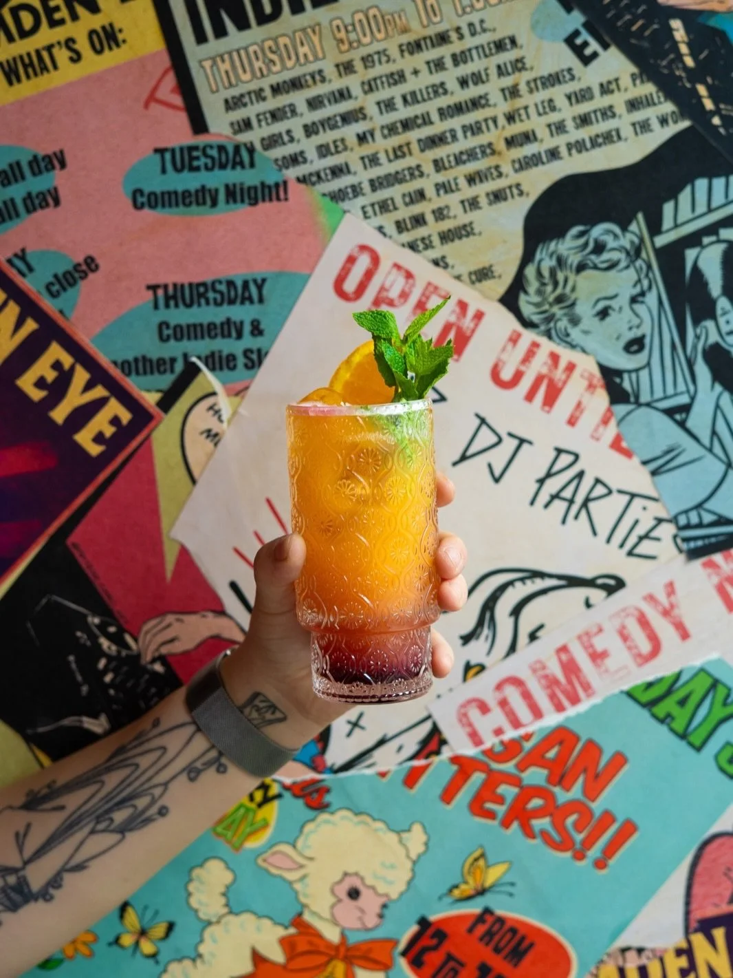THIS HEAT WAS MADE FOR COCKTAILS 🍹❤️

THE WEEKEND WAS MADE FOR COCKTAILS 🍸💚

SO BY OUR MATH&hellip;ALL ROADS LEAD TO COCKTAILS&hellip;

-OPEN UNTIL 3AM
-DJ KICKS OFF @ 10PM 

See ya&rsquo;ll soon! 💛

#thecamdeneye #camdeneye #camden #londonpub #c
