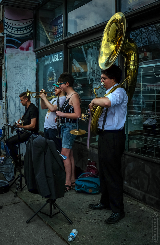 Buskers, Kensington Market