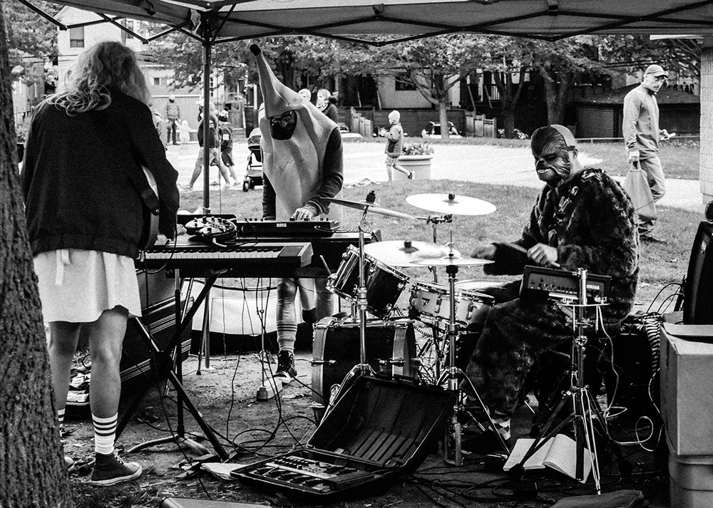 Escalate plays the Leslieville Farmers Market