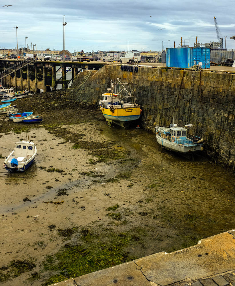 Low tide, St. Peter Port