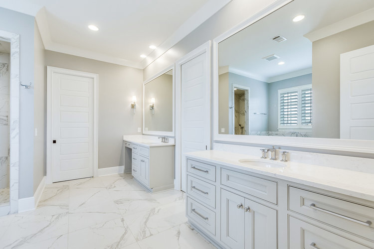 How To Choose The Right Lighting For Master Bathroom