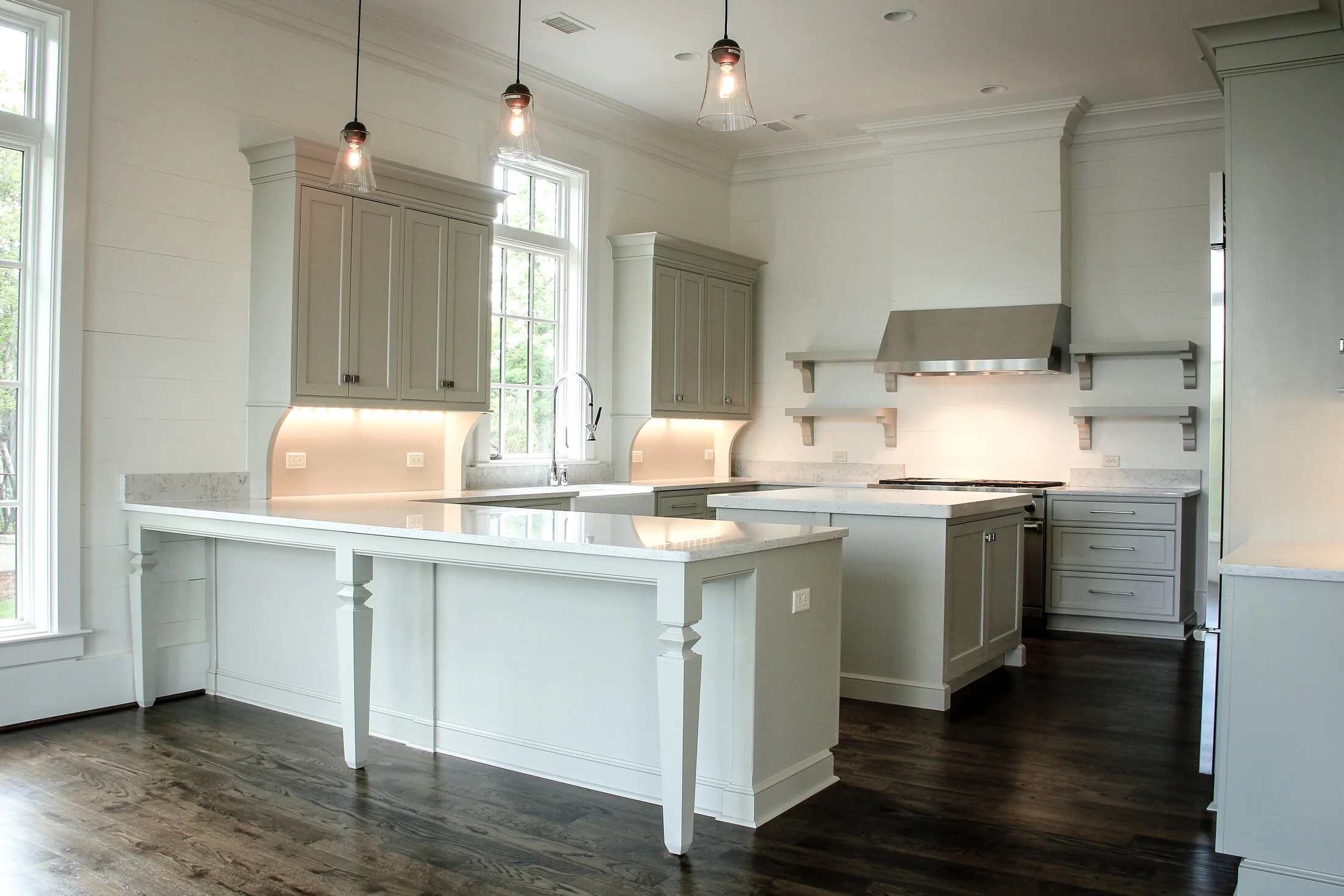 Waterfront Toulmin Kitchen & Bath Interior Design & Home Remodeling in Tuscaloosa