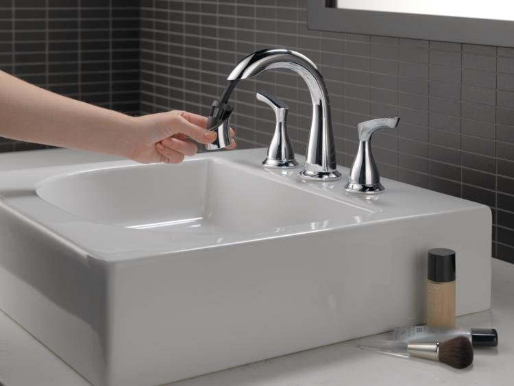  Delta Faucet Company’s new pull-down spray wand 