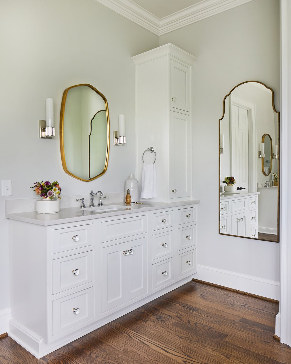 Bathroom Vanity Finished in Alabaster - SW 7008