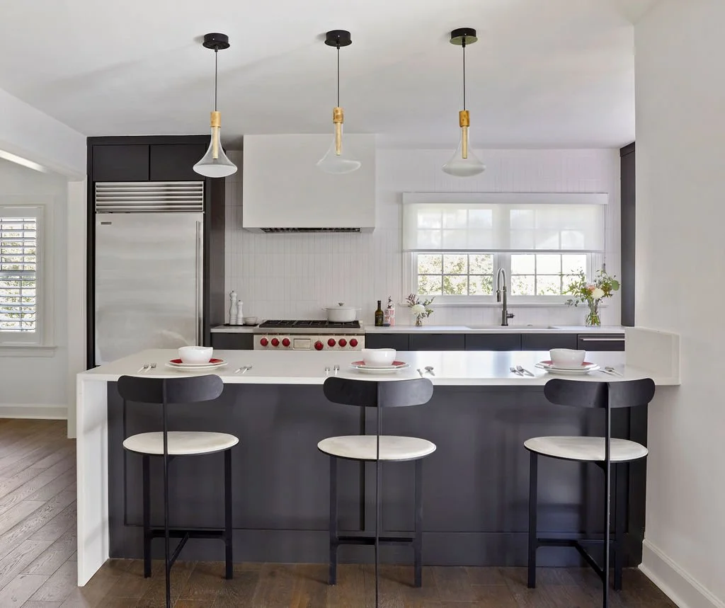 Modern Kitchen Remodel in Tuscaloosa, AL by Toulmin Kitchen & Bath — Project 1 project photo