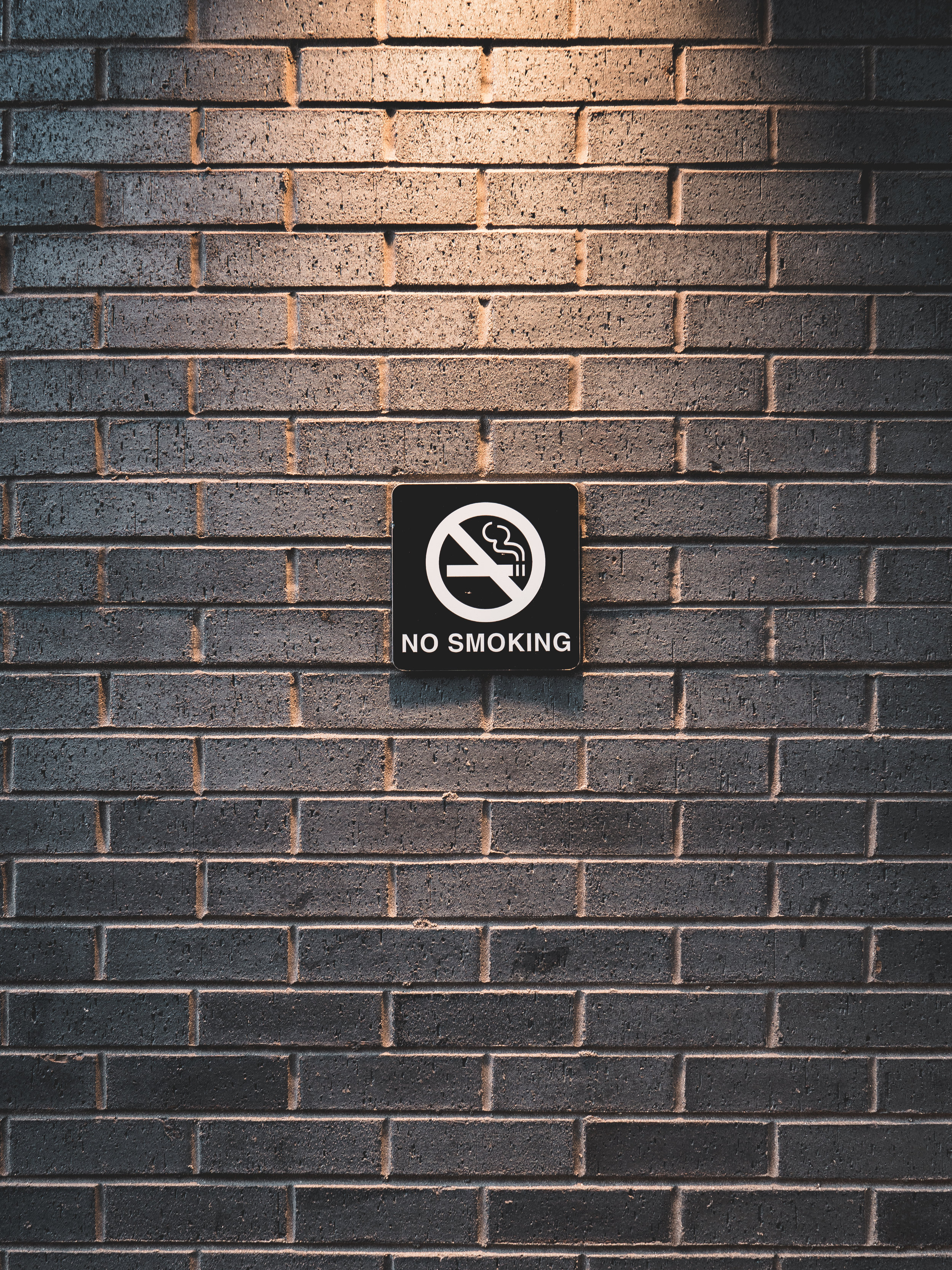 Can a landlord forbid smoking?