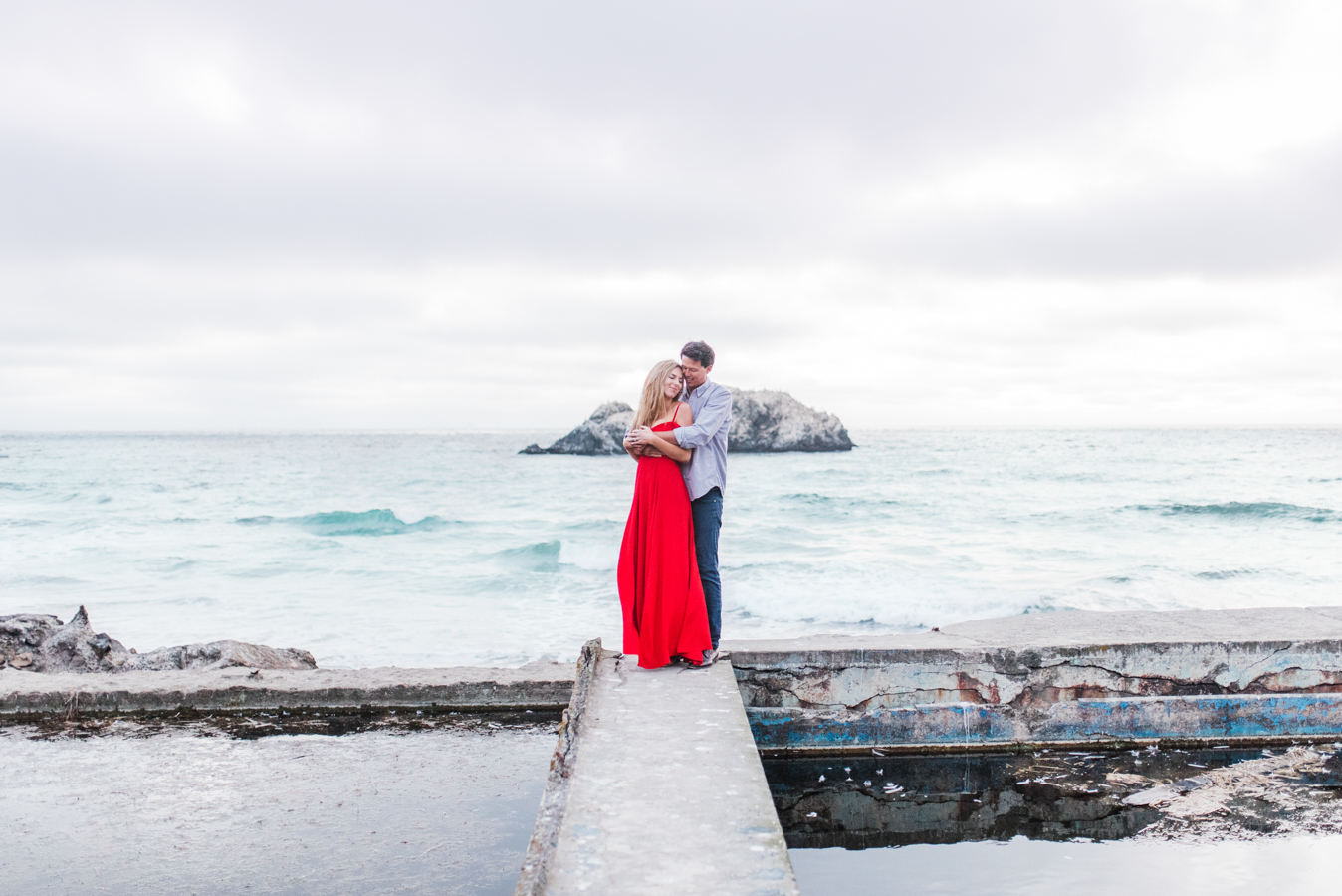 Janine_Licare_photography_wedding_photographer_baker_beach_lands_end_sutro_baths_california_san_francisco_film_fine_art_engagement_session-14.jpg