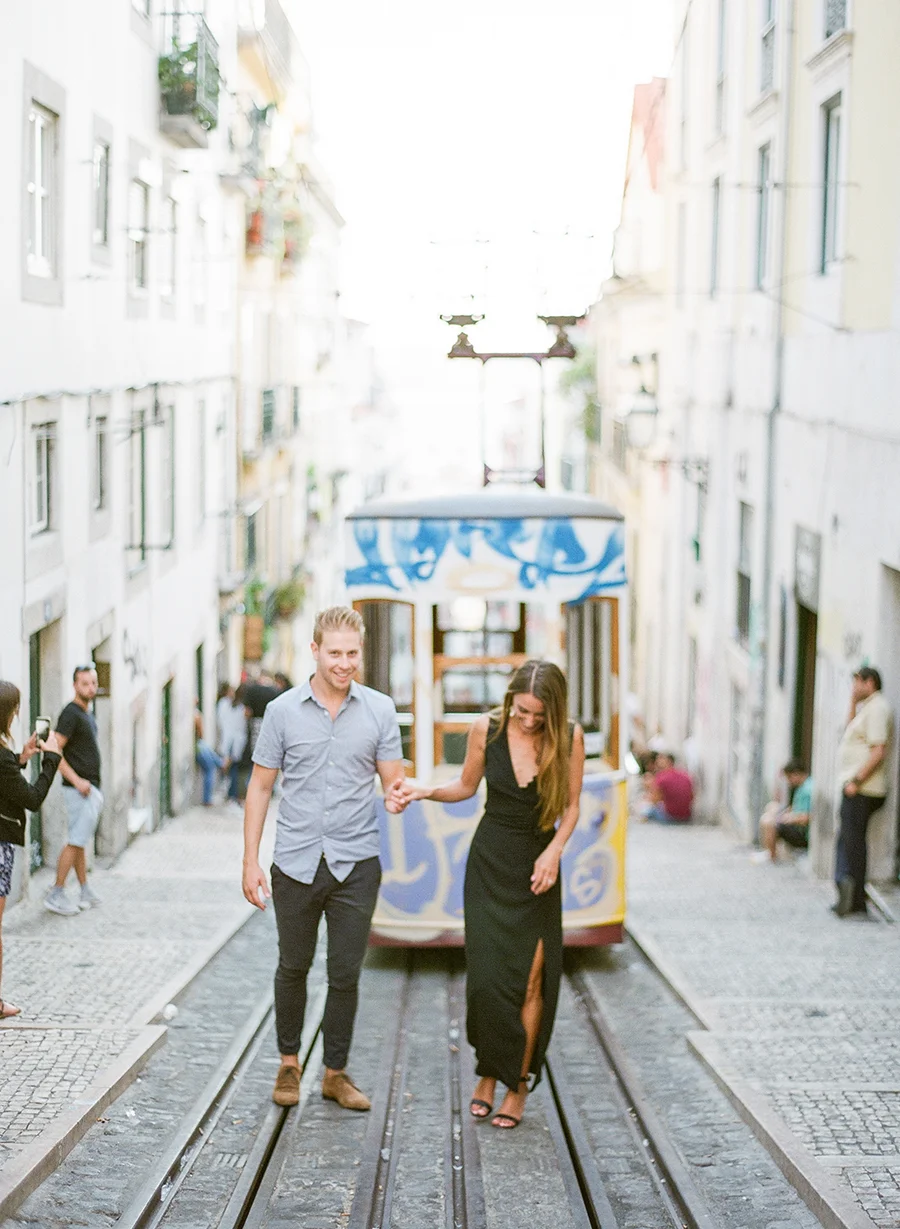 janine_licare_lisbon_portugal_destination_photographer_photography_film_fine_art_contax645_high_end_california_san_francisco_wedding-56.jpg